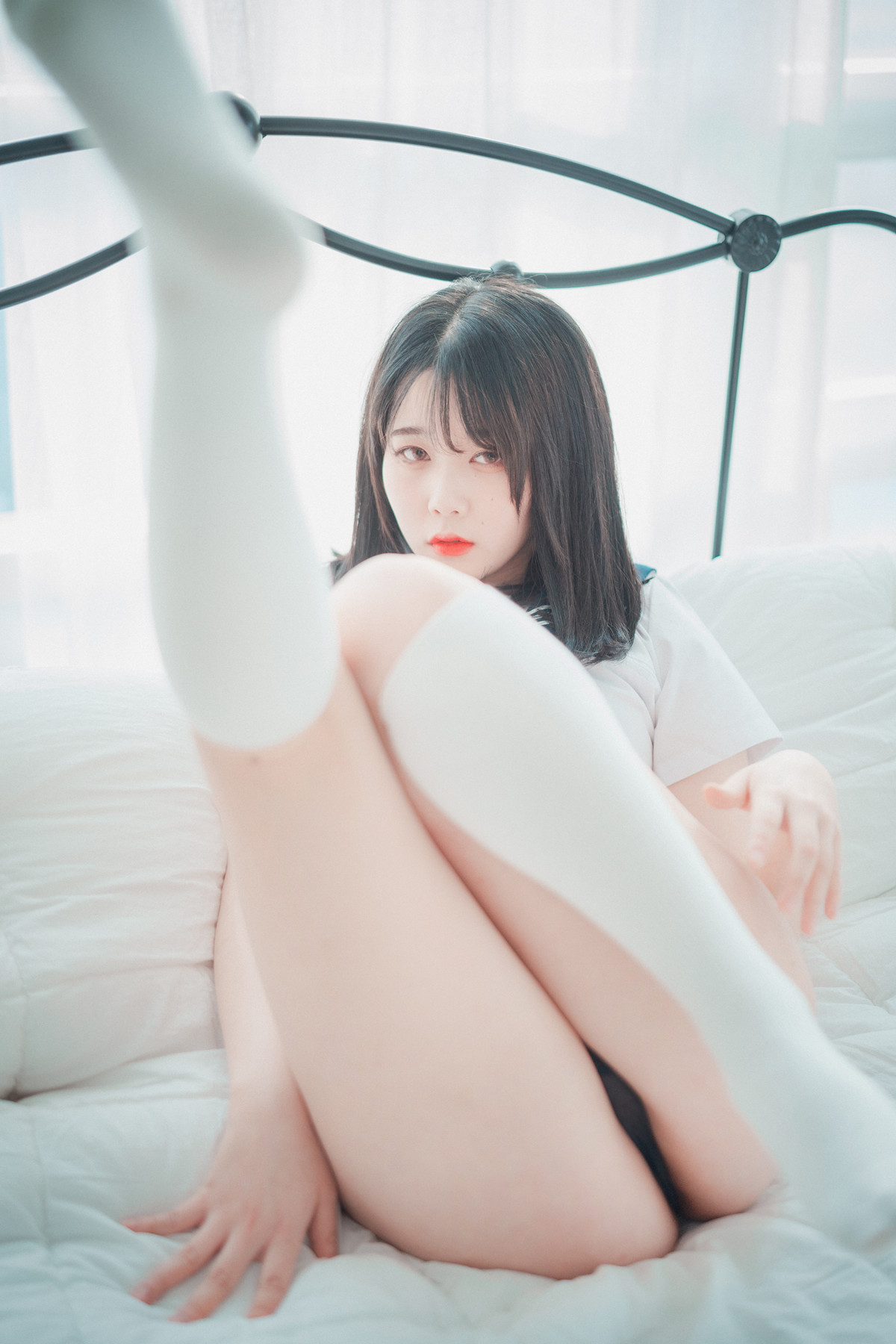 ZIA.Kwon 권지아, DJAWA ‘Swimming Lessons’の写真 30
