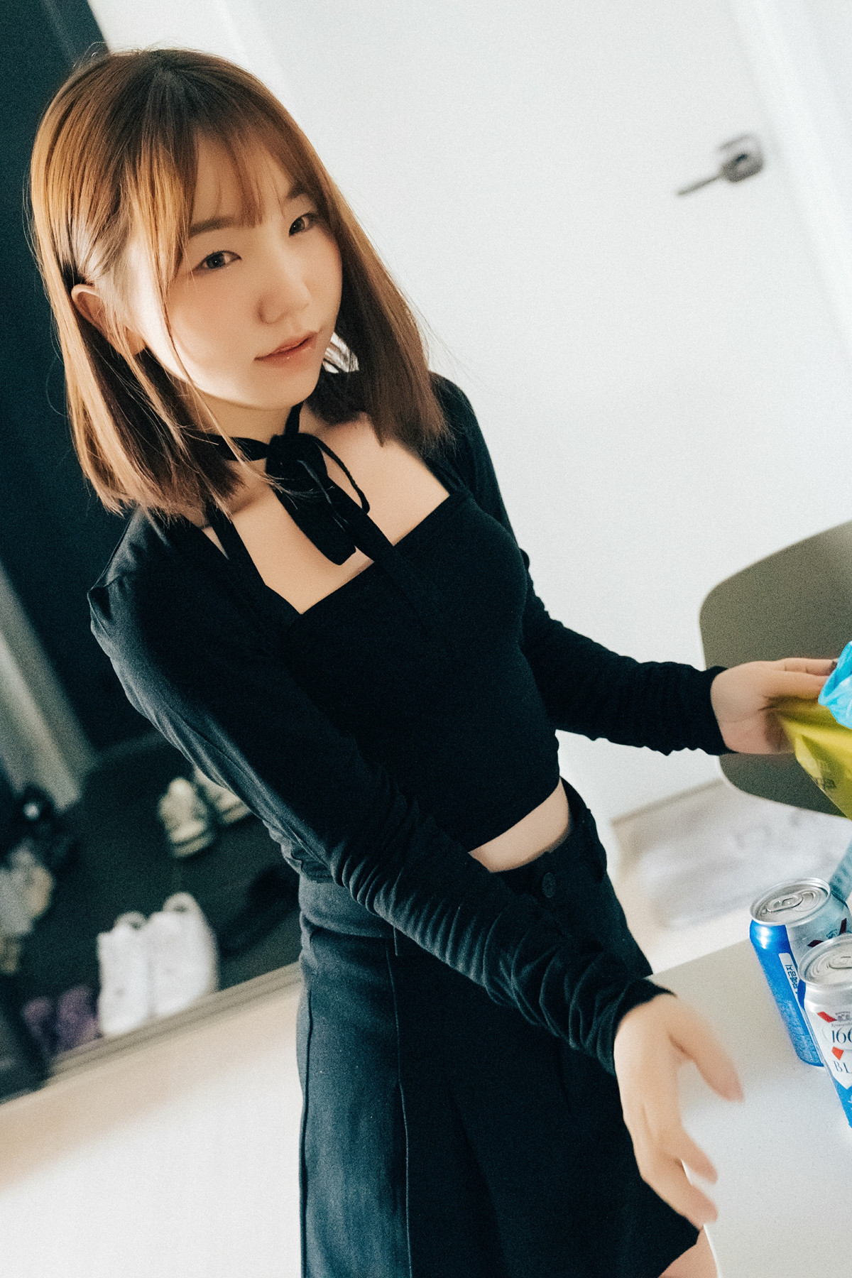 Han Yeri 한예리, Loozy ‘Visitor’ Set.01の写真 4