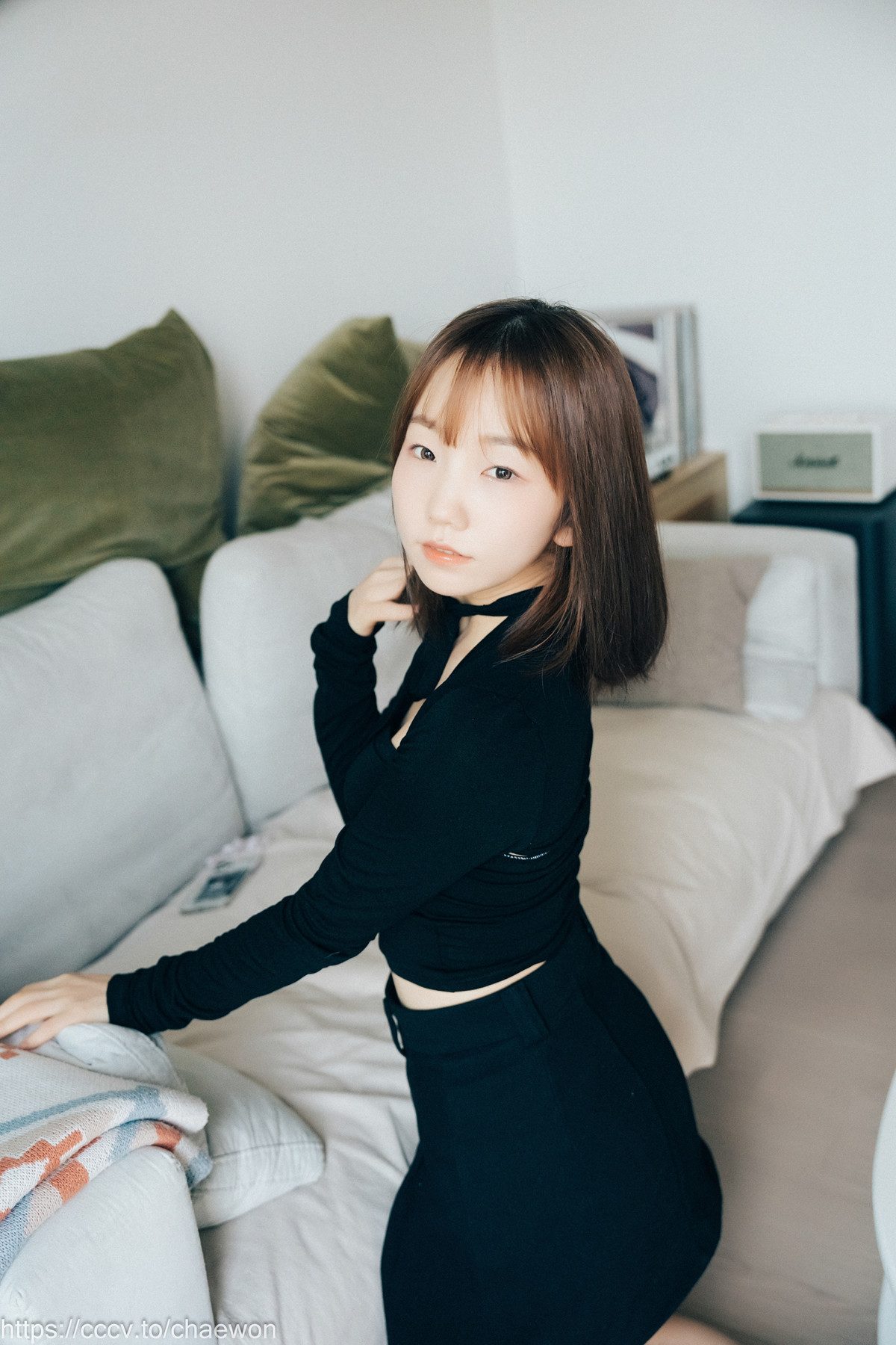 Han Yeri 한예리, Loozy ‘Visitor’ Set.01の写真 24