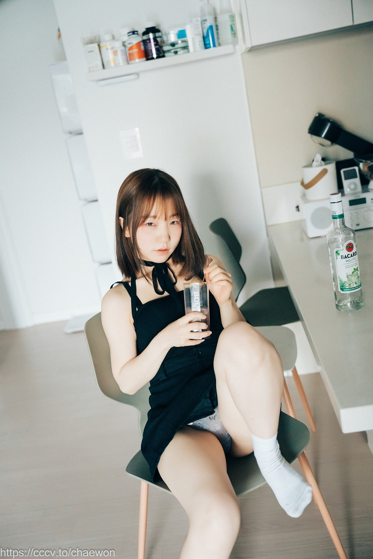 Han Yeri 한예리, Loozy ‘Visitor’ Set.01の写真 47