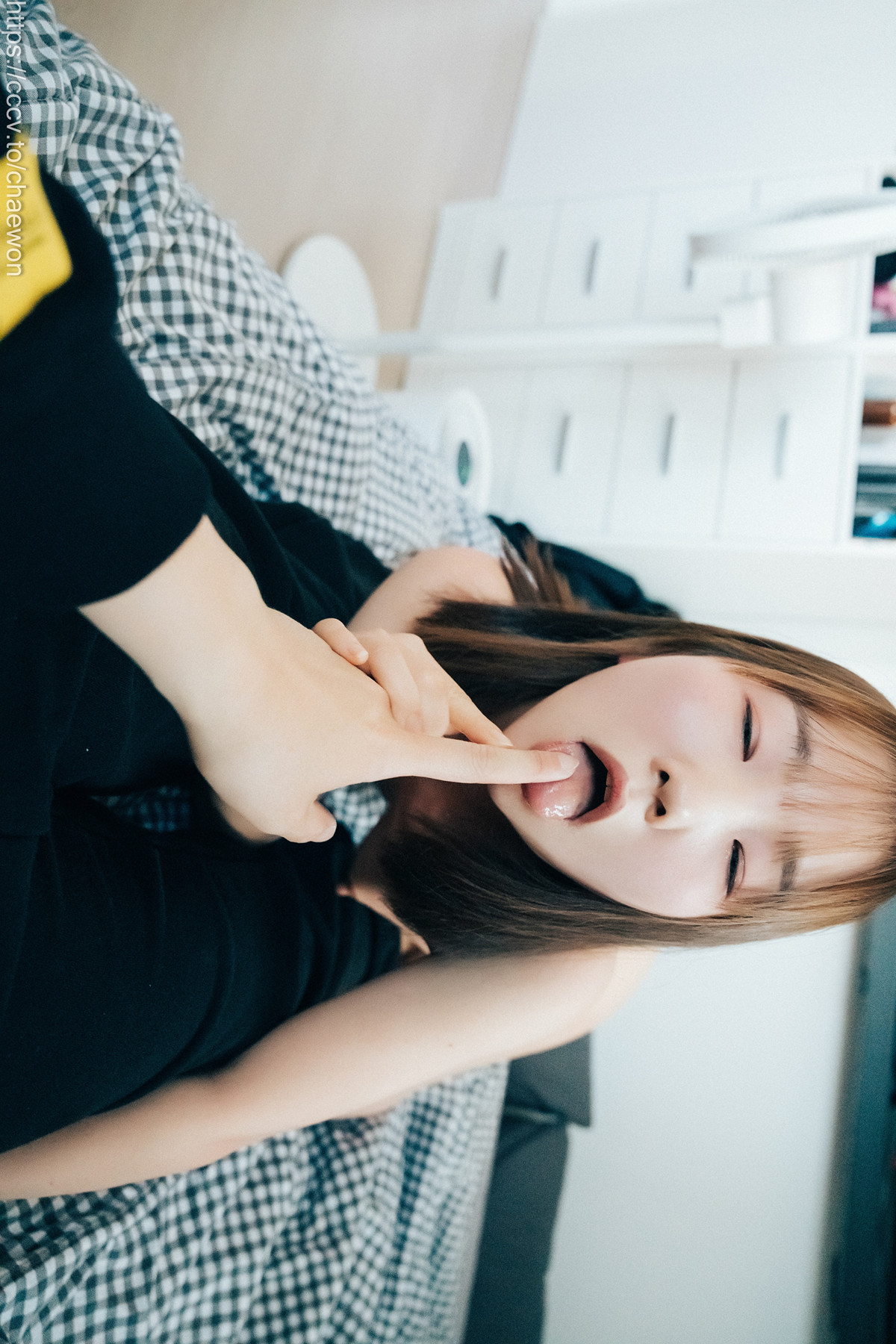 Han Yeri 한예리, Loozy ‘Visitor’ Set.02の写真 41