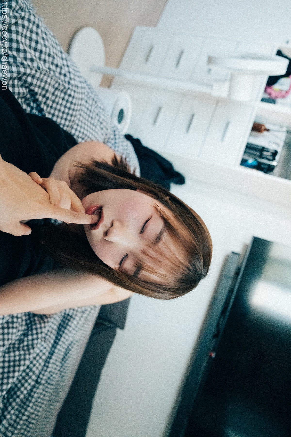 Han Yeri 한예리, Loozy ‘Visitor’ Set.02の写真 43