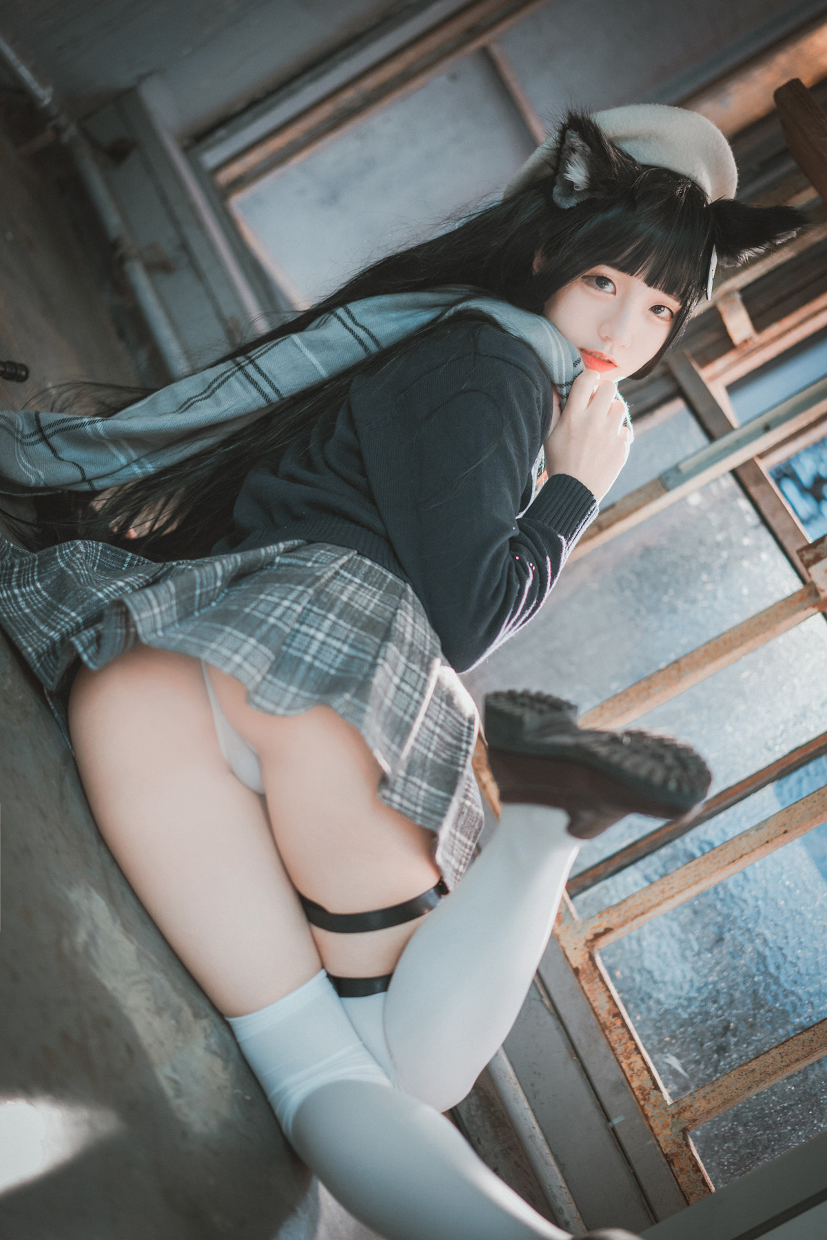Jeong Jenny 정제니, DJAWA Type 95 Pure White Graduationの写真 21