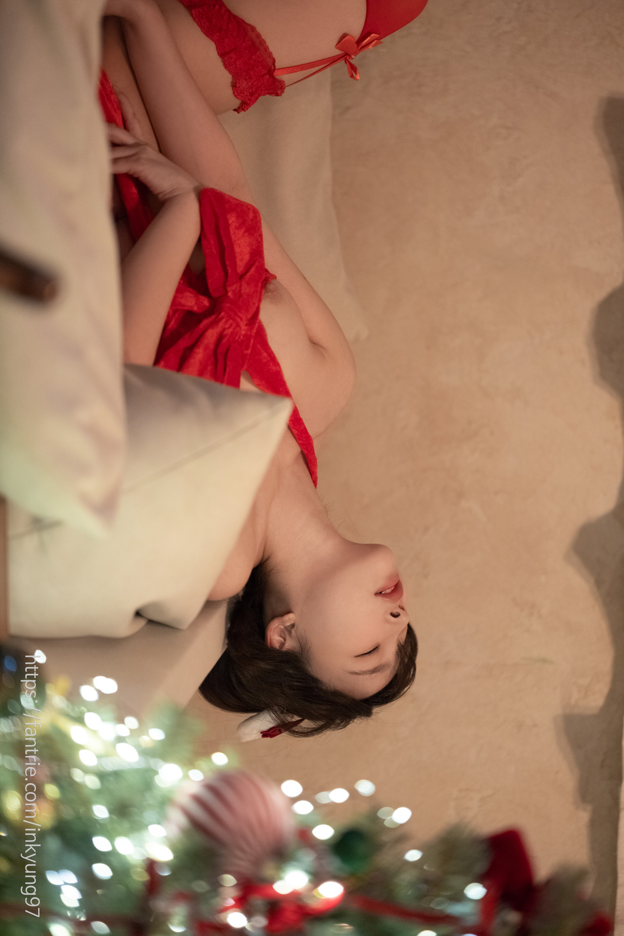 Kang Inkyung 강인경, Photobook ‘Christmas’の写真 18