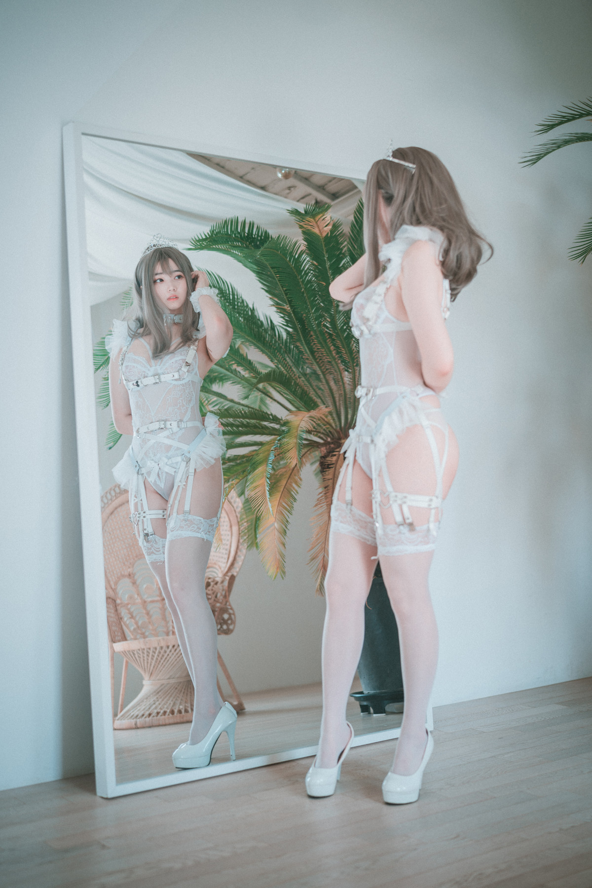 Bambi 밤비, DJAWA ‘Reine de Blanc’の写真 5