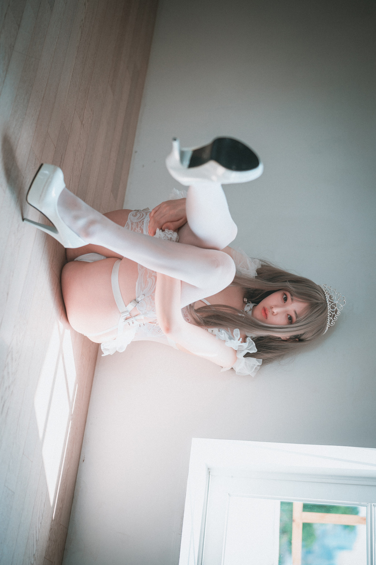 Bambi 밤비, DJAWA ‘Reine de Blanc’の写真 10