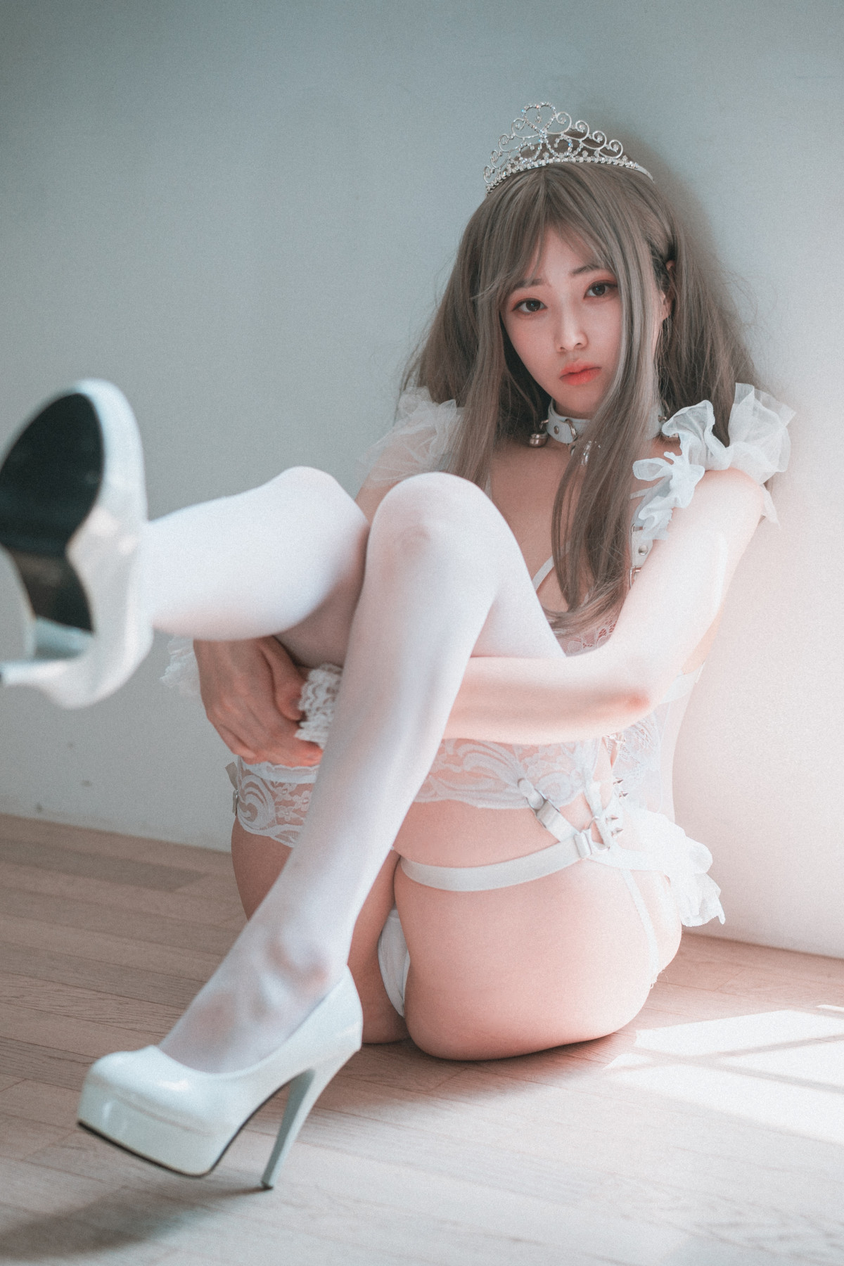 Bambi 밤비, DJAWA ‘Reine de Blanc’の写真 11