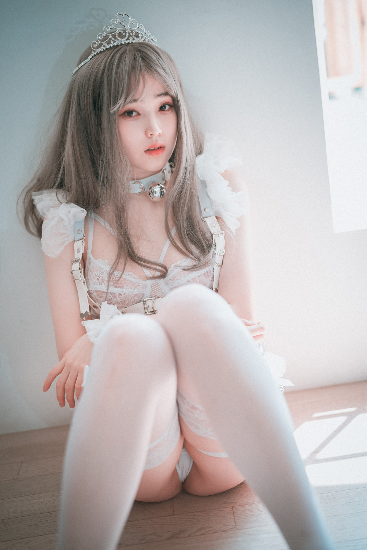 Bambi 밤비, DJAWA ‘Reine de Blanc’の写真 14