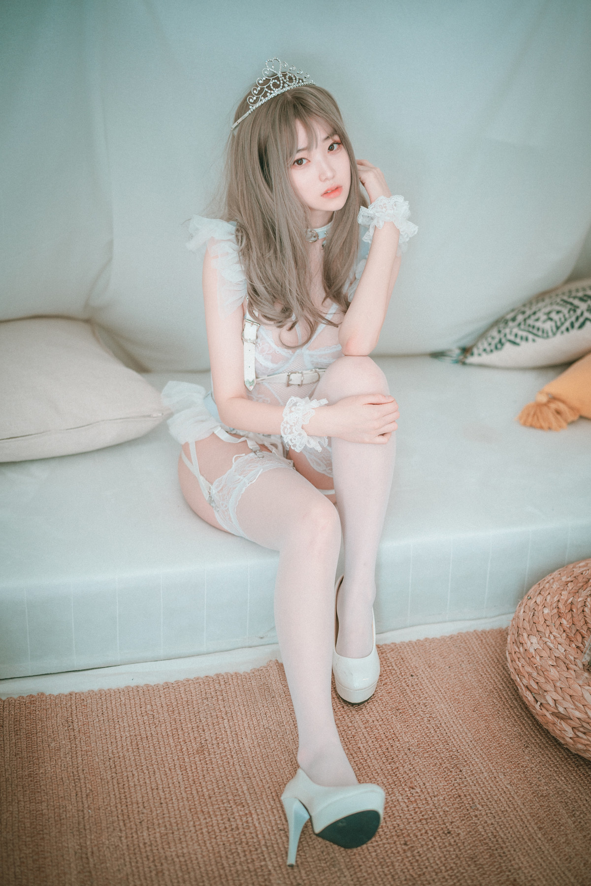 Bambi 밤비, DJAWA ‘Reine de Blanc’の写真 19