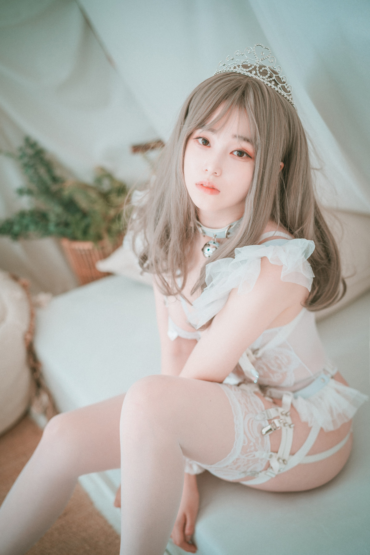Bambi 밤비, DJAWA ‘Reine de Blanc’の写真 20