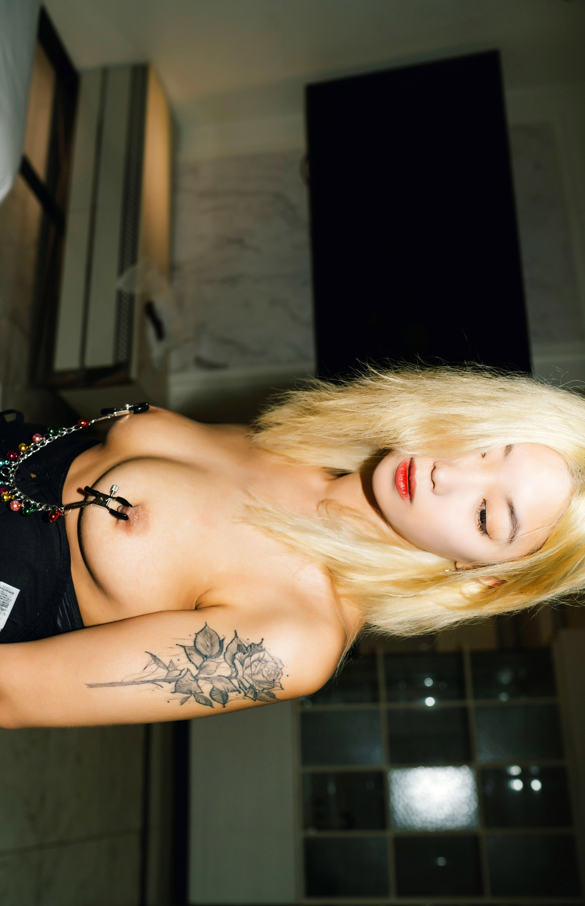 Seol-Ah 설아, Moon Night Snap ‘Hot Debut’ Set.01の写真 16