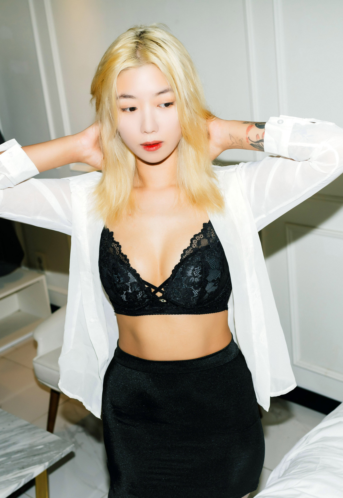 Seol-Ah 설아, Moon Night Snap ‘Hot Debut’ Set.02の写真 8