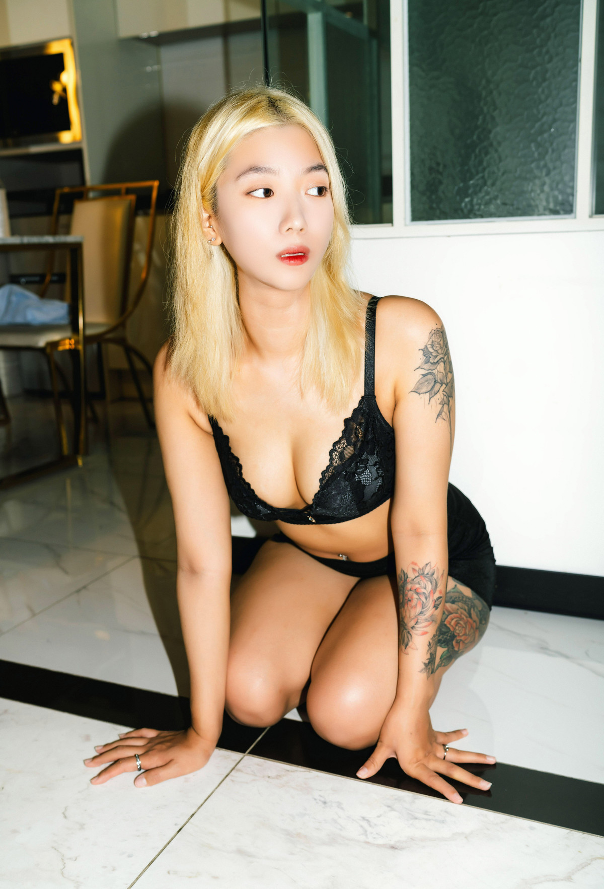 Seol-Ah 설아, Moon Night Snap ‘Hot Debut’ Set.02の写真 35