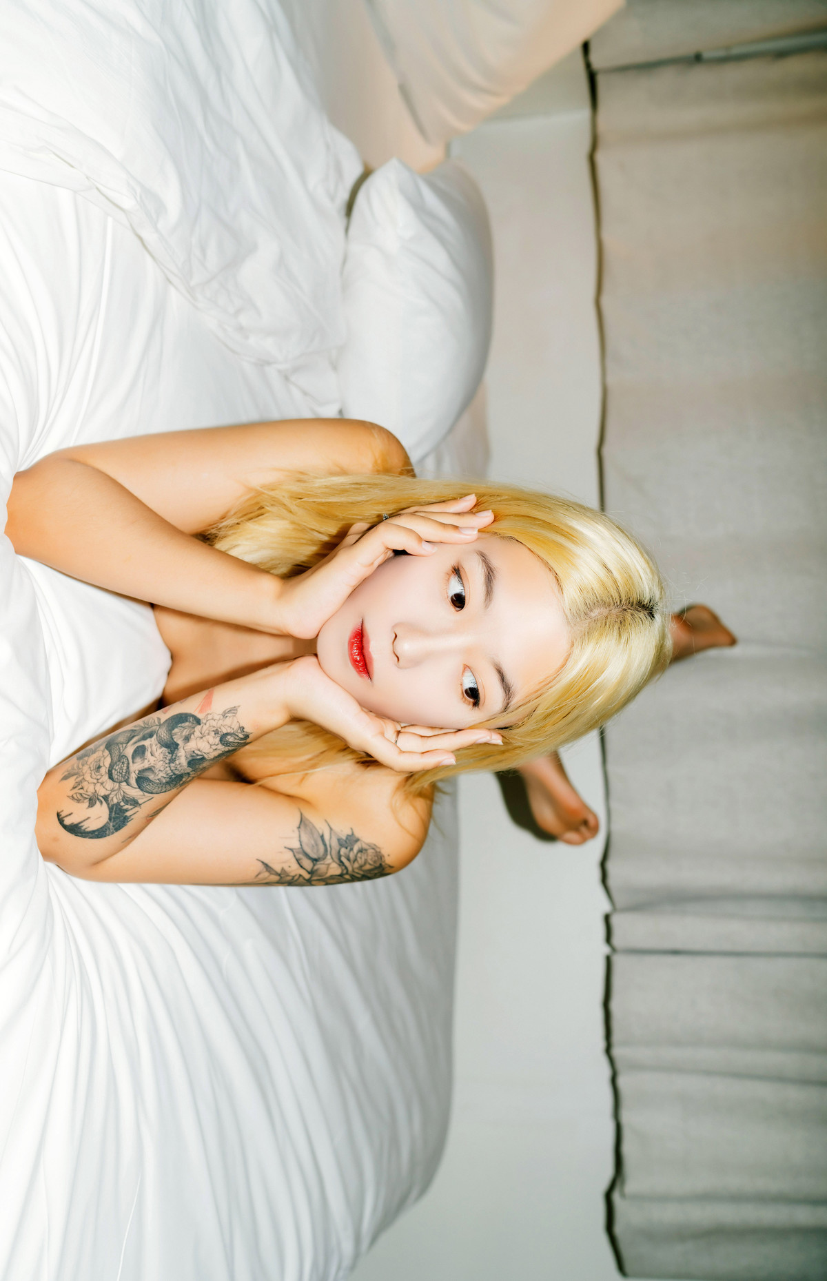 Seol-Ah 설아, Moon Night Snap ‘Hot Debut’ Set.02の写真 54