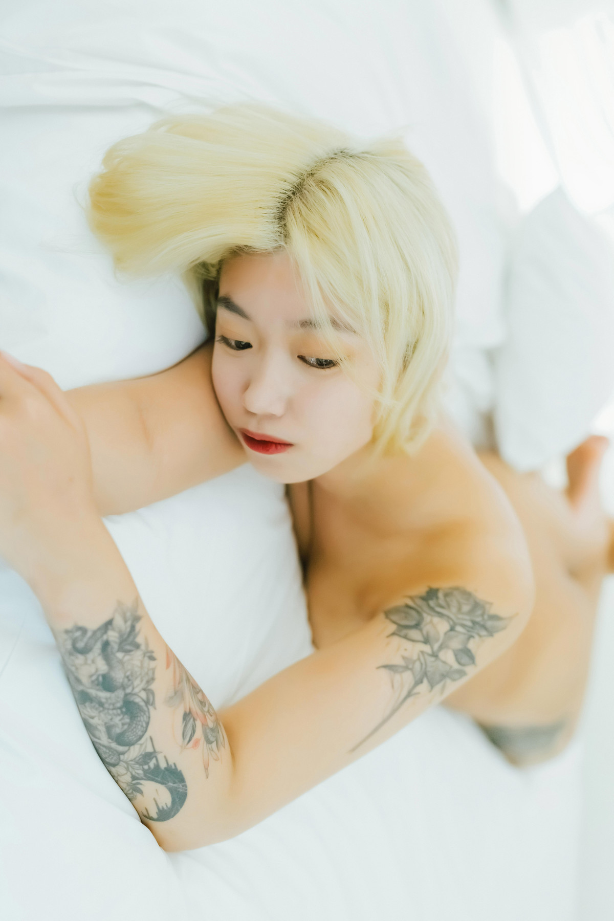 Seol-Ah 설아, Moon Night Snap ‘Hot Debut’ Set.02の写真 58