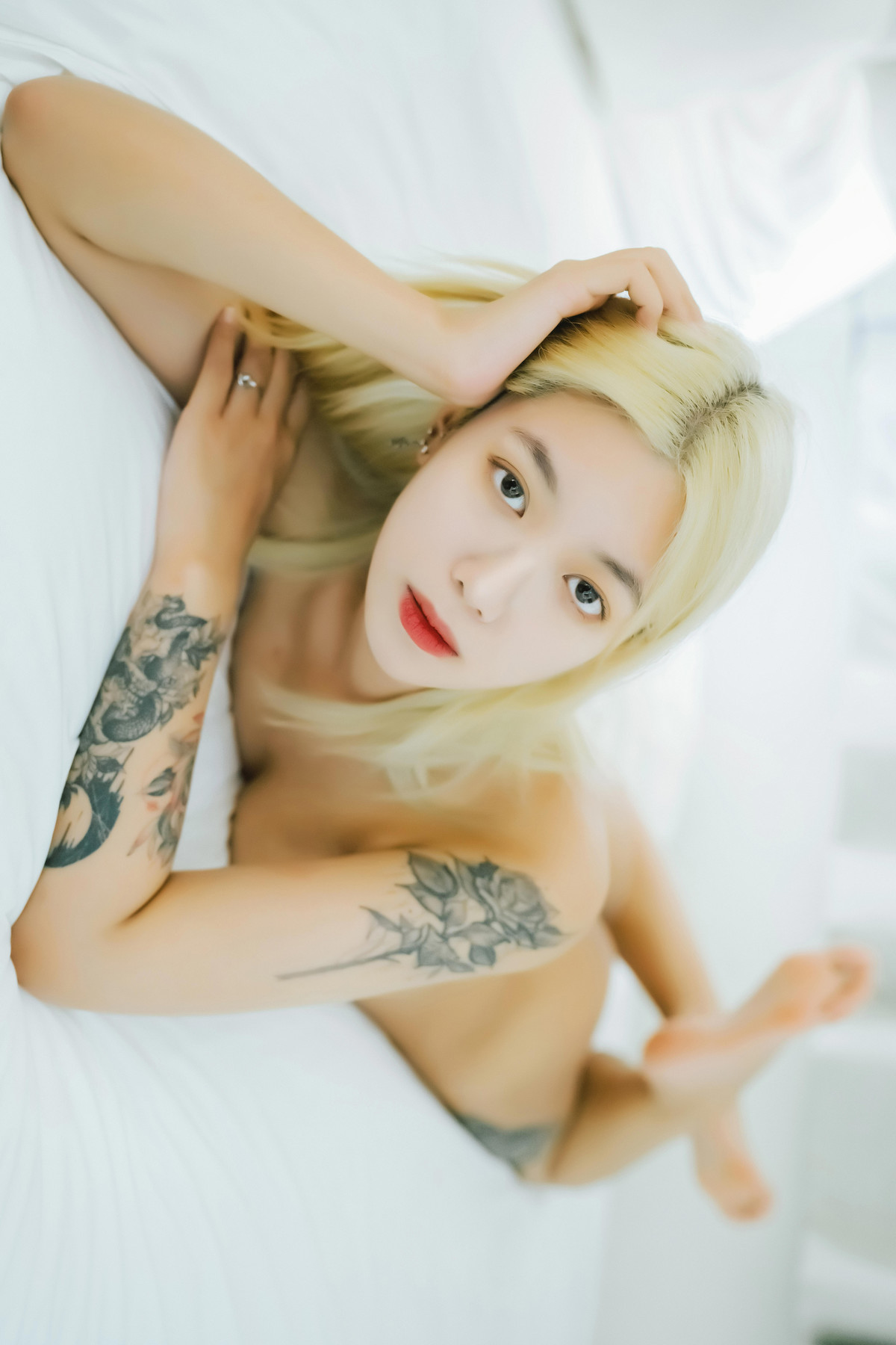 Seol-Ah 설아, Moon Night Snap ‘Hot Debut’ Set.02の写真 66