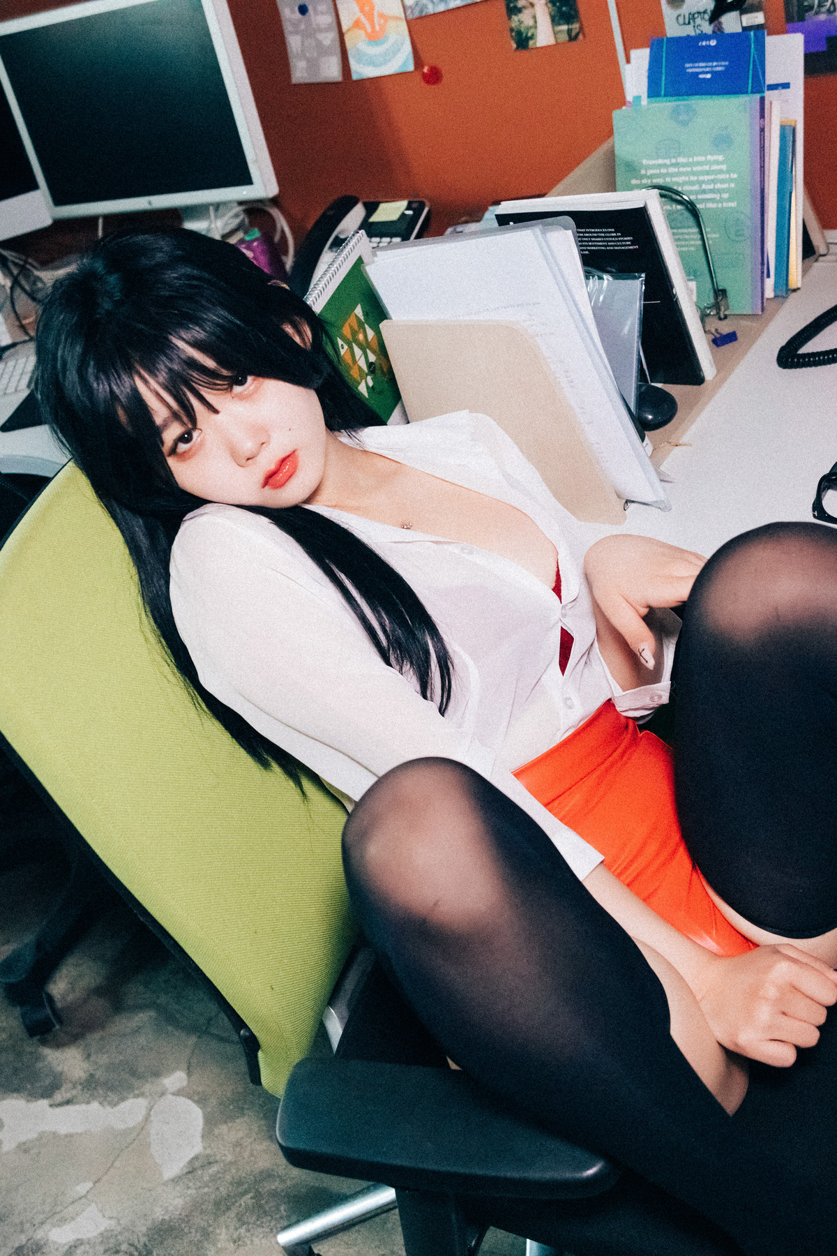 ZIA.Kwon 권지아, Loozy ‘Office Slave’ Set.02の写真 8