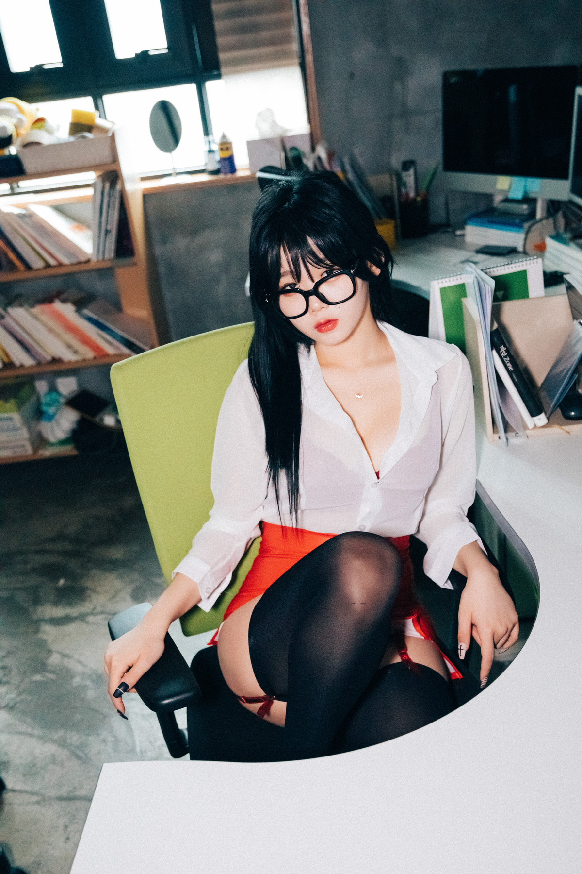 ZIA.Kwon 권지아, Loozy ‘Office Slave’ Set.02の写真 15