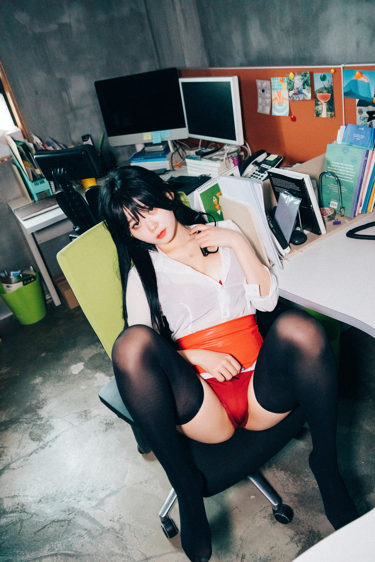 ZIA.Kwon 권지아, Loozy ‘Office Slave’ Set.02の写真 24