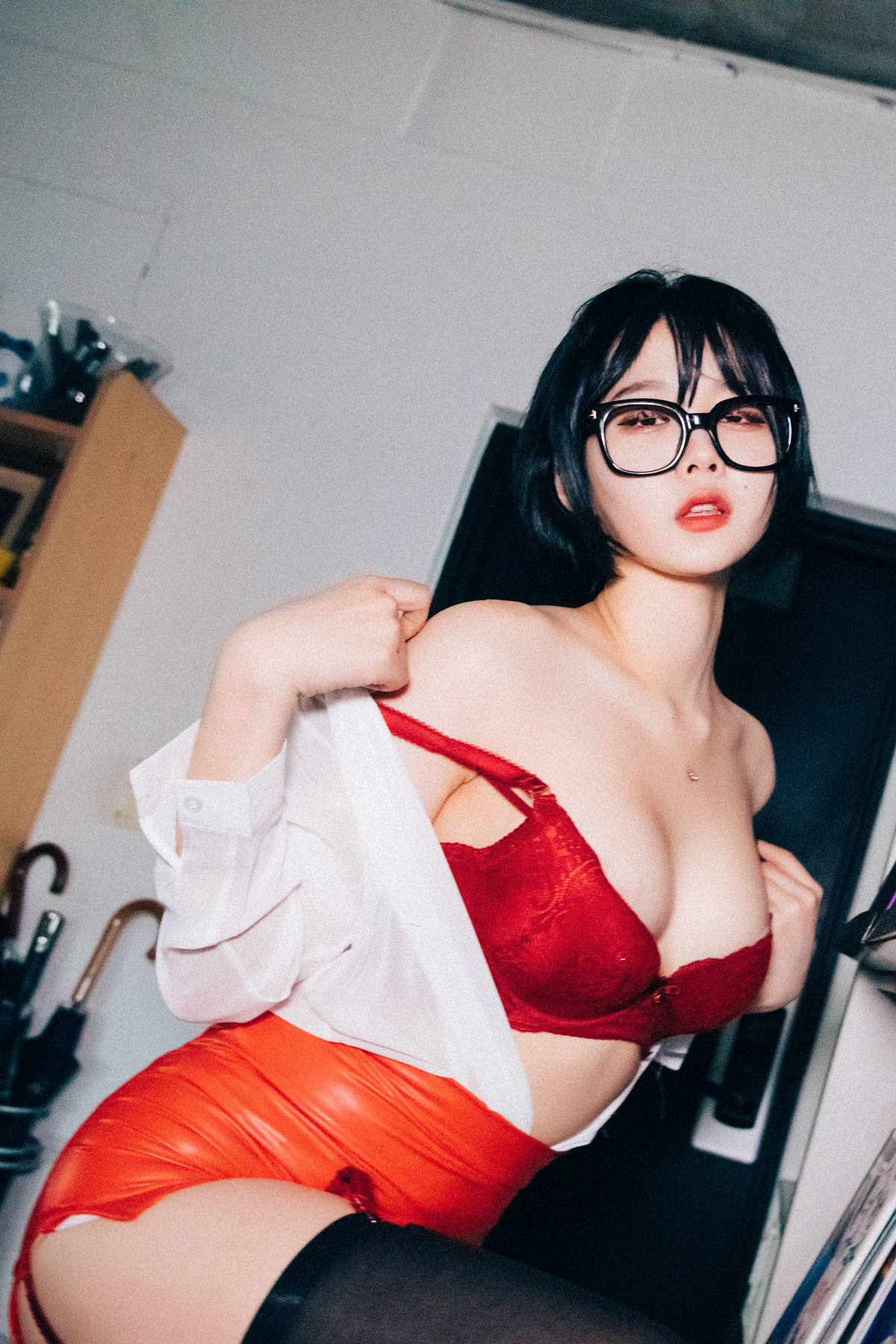 ZIA.Kwon 권지아, Loozy ‘Office Slave’ Set.04の写真 9