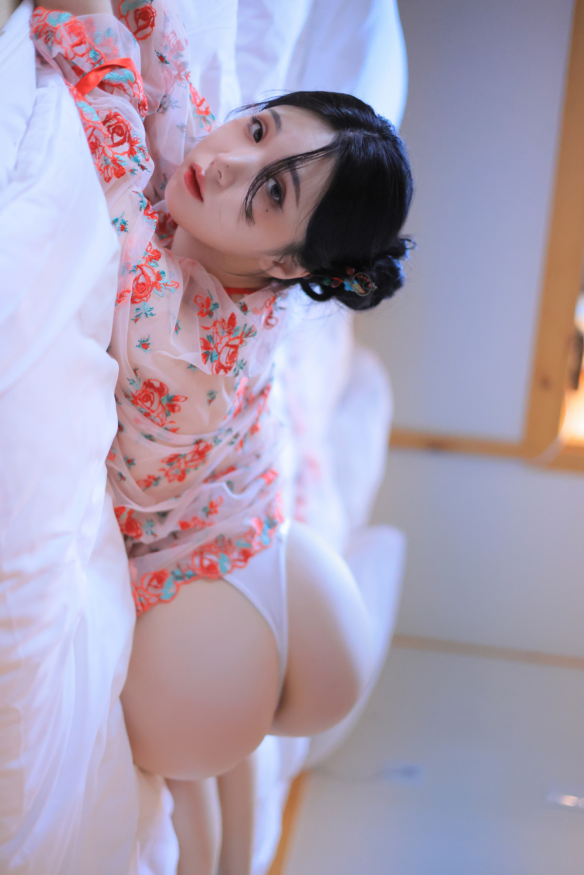 Yeon Woo 연우, Photobook ‘Heat’ Set.02の写真 35