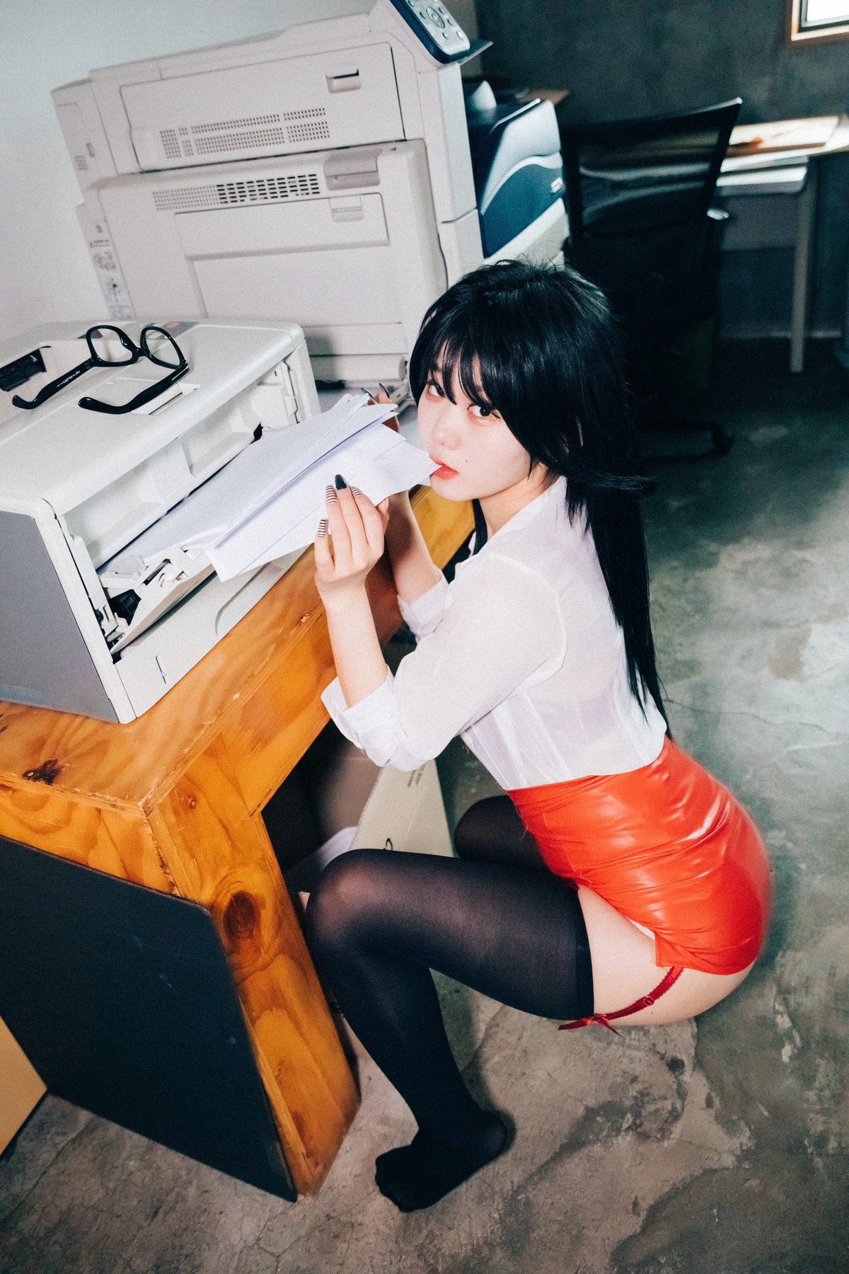 ZIA.Kwon 권지아, Loozy ‘Office Slave’ Set.05の写真 3