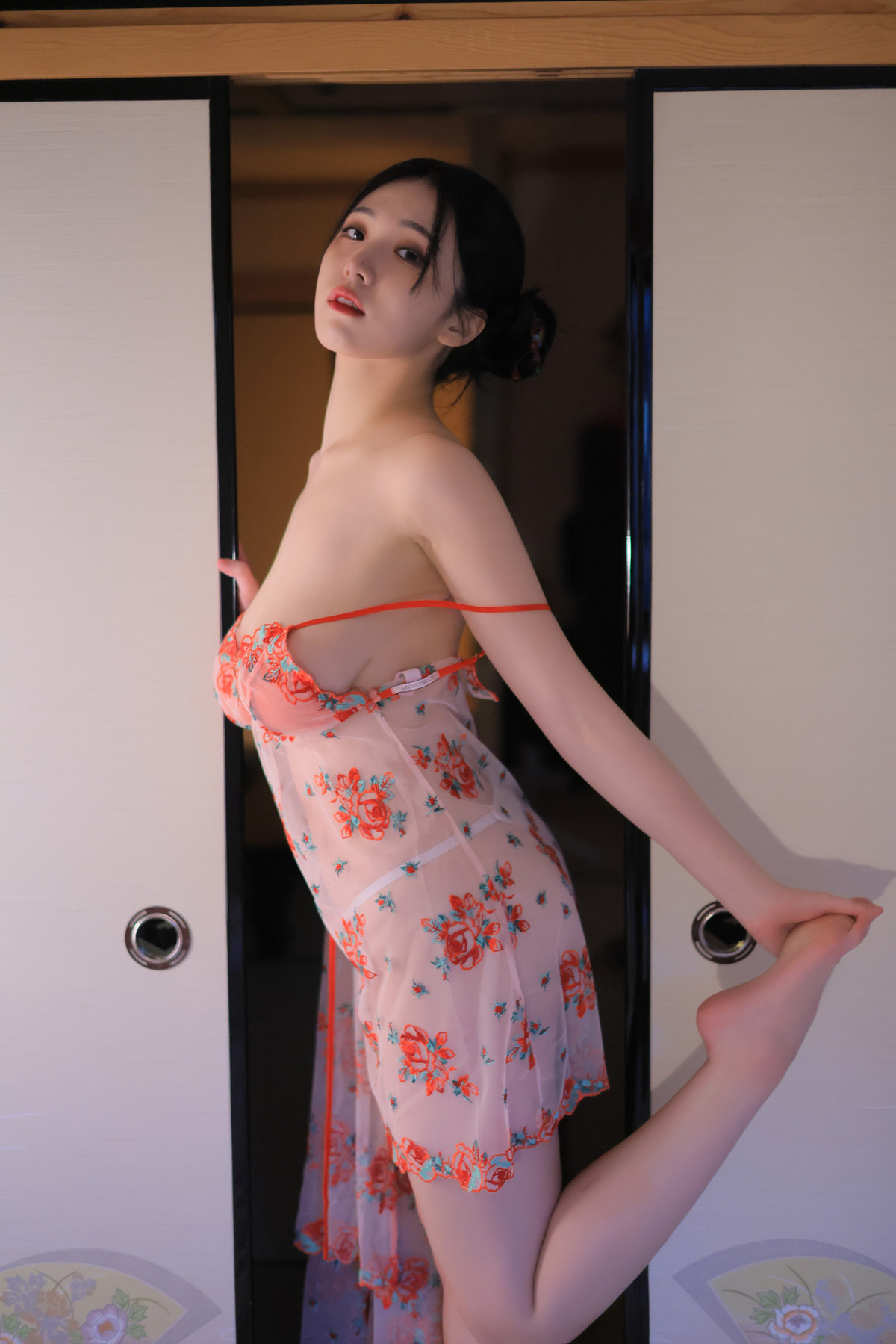 Yeon Woo 연우, Photobook ‘Heat’ Set.03の写真 3