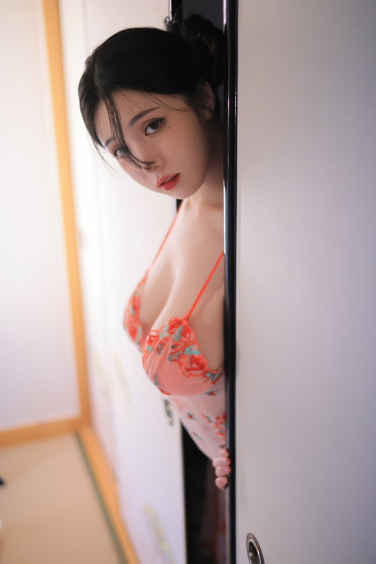Yeon Woo 연우, Photobook ‘Heat’ Set.03の写真 7