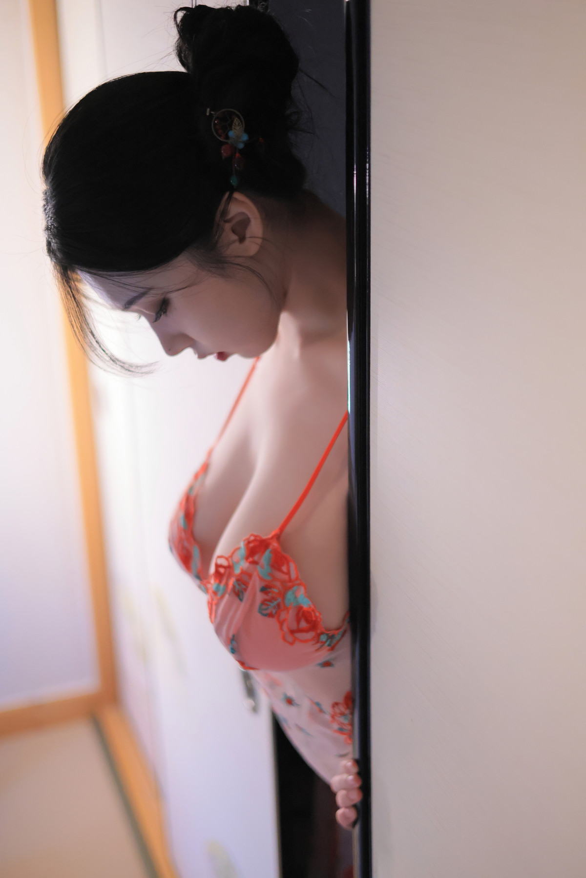 Yeon Woo 연우, Photobook ‘Heat’ Set.03の写真 9