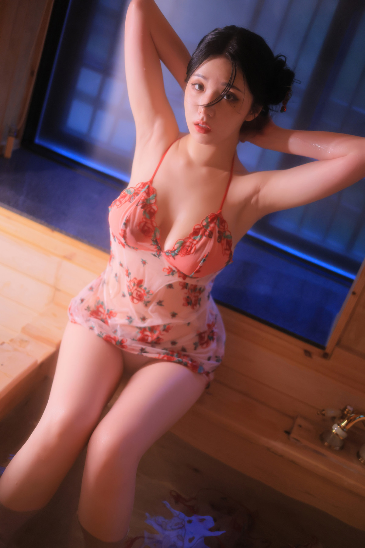Yeon Woo 연우, Photobook ‘Heat’ Set.04の写真 12