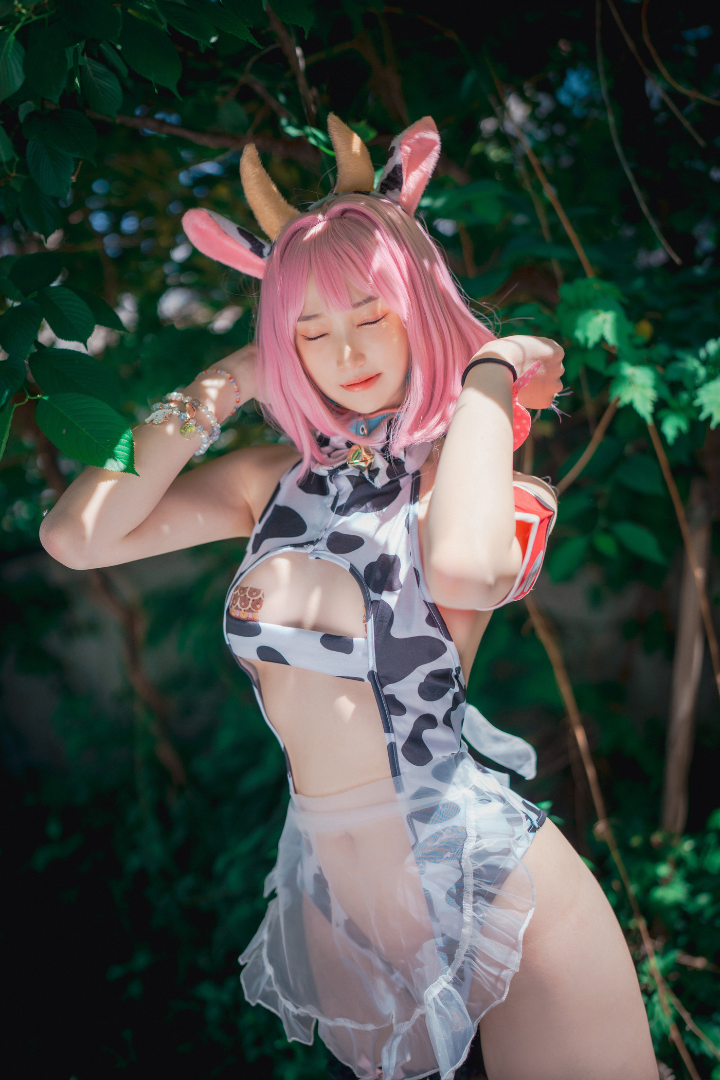 Bambi 밤비, DJAWA ‘Riamu’s Celebrating the Year of the Cow #1’ Set.01の写真 3