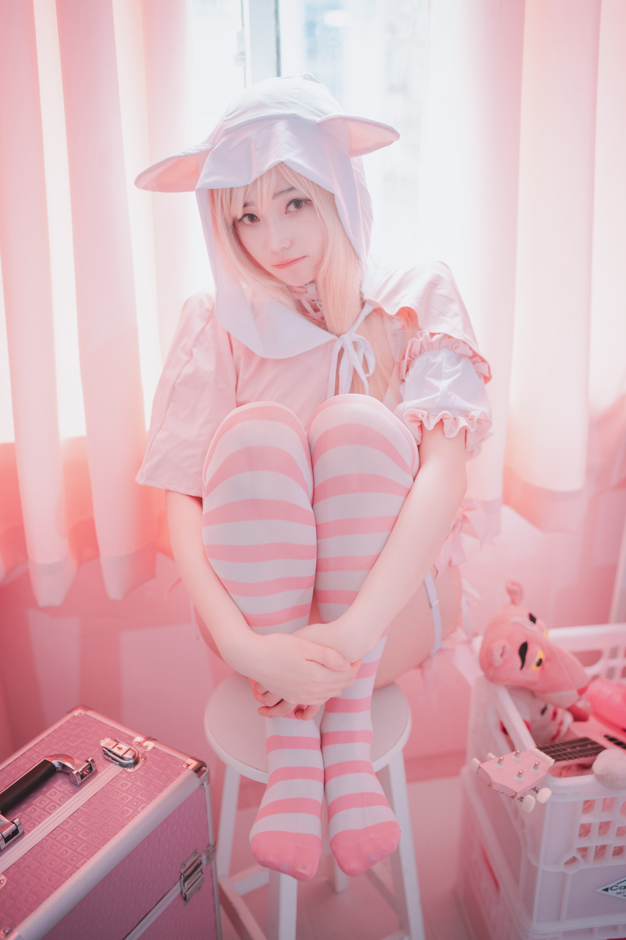 Bambi 밤비, DJAWA ‘Angel de Rosa’の写真 2