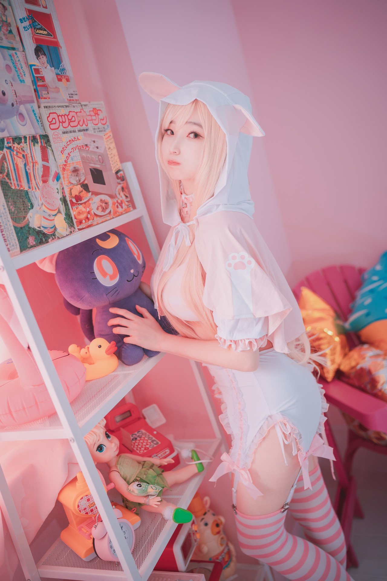 Bambi 밤비, DJAWA ‘Angel de Rosa’の写真 4