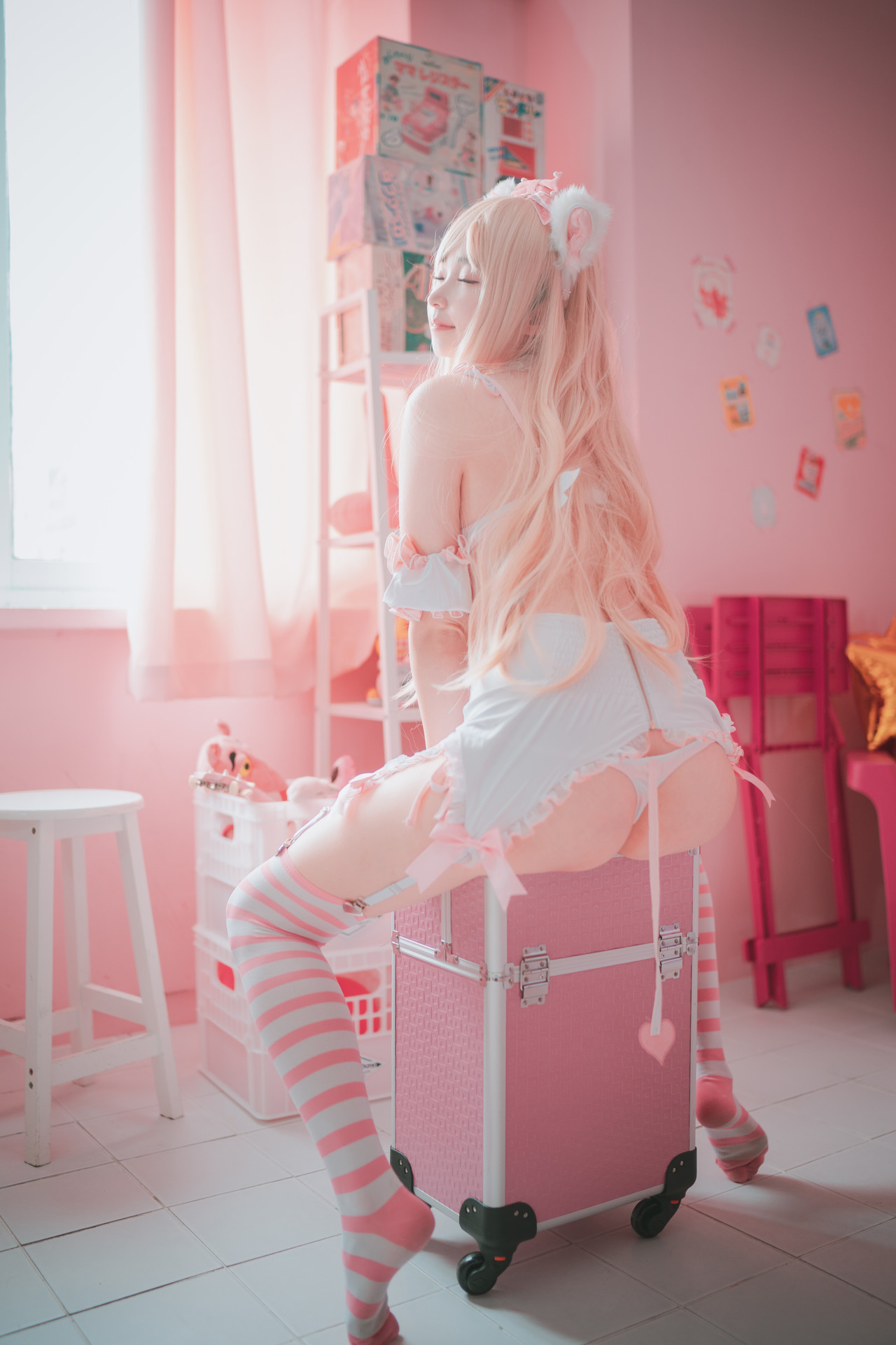 Bambi 밤비, DJAWA ‘Angel de Rosa’の写真 47