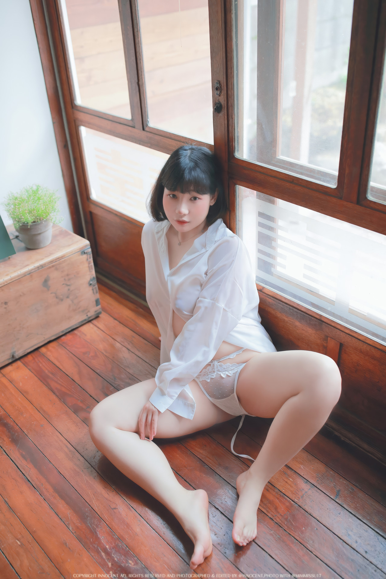 Mimmi 밈미, Photobook ‘Innocent Part.02’ Set.04の写真 3