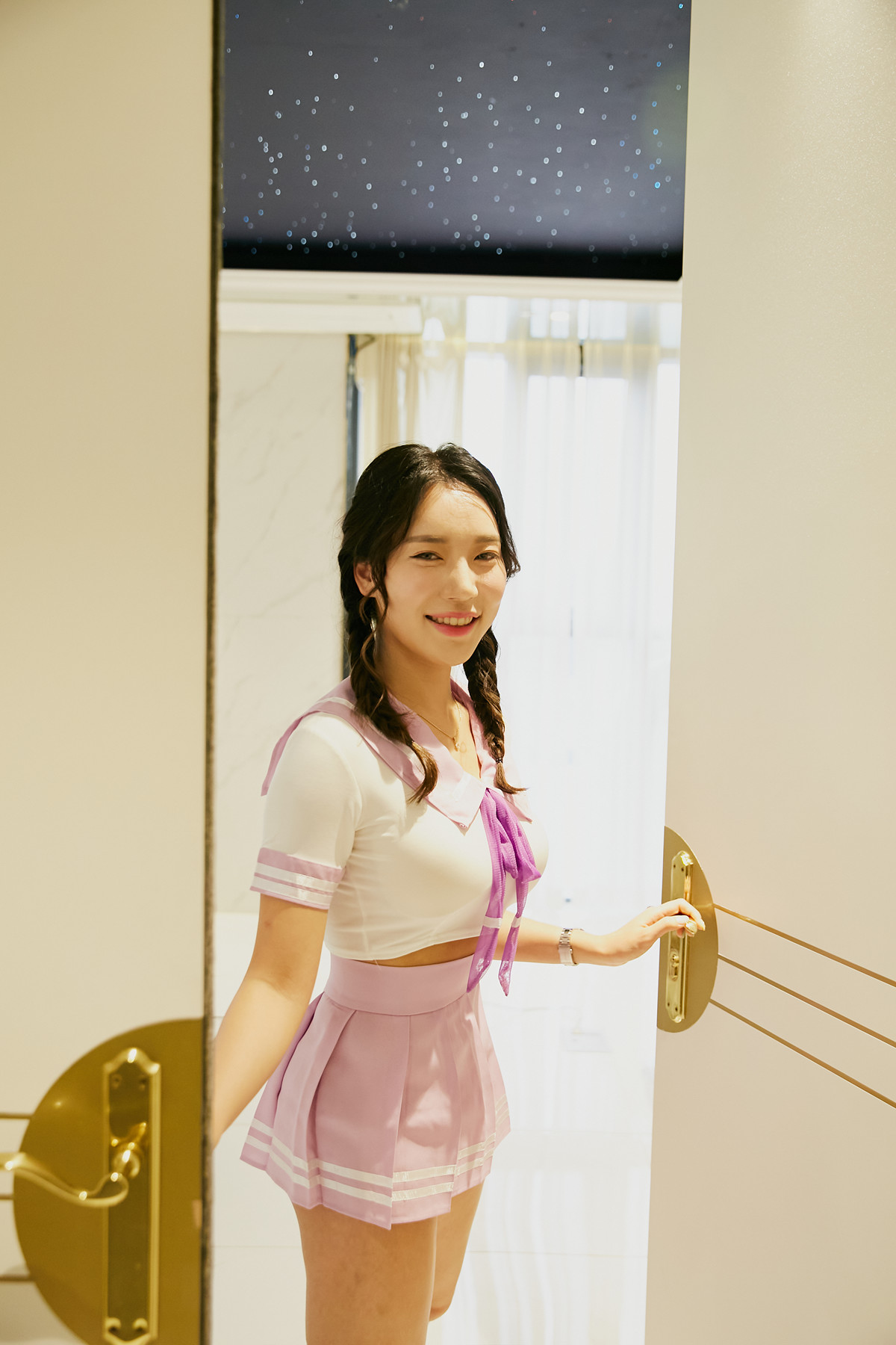 MINI 미니, Photobook #2 ‘I want to see you’の写真 13