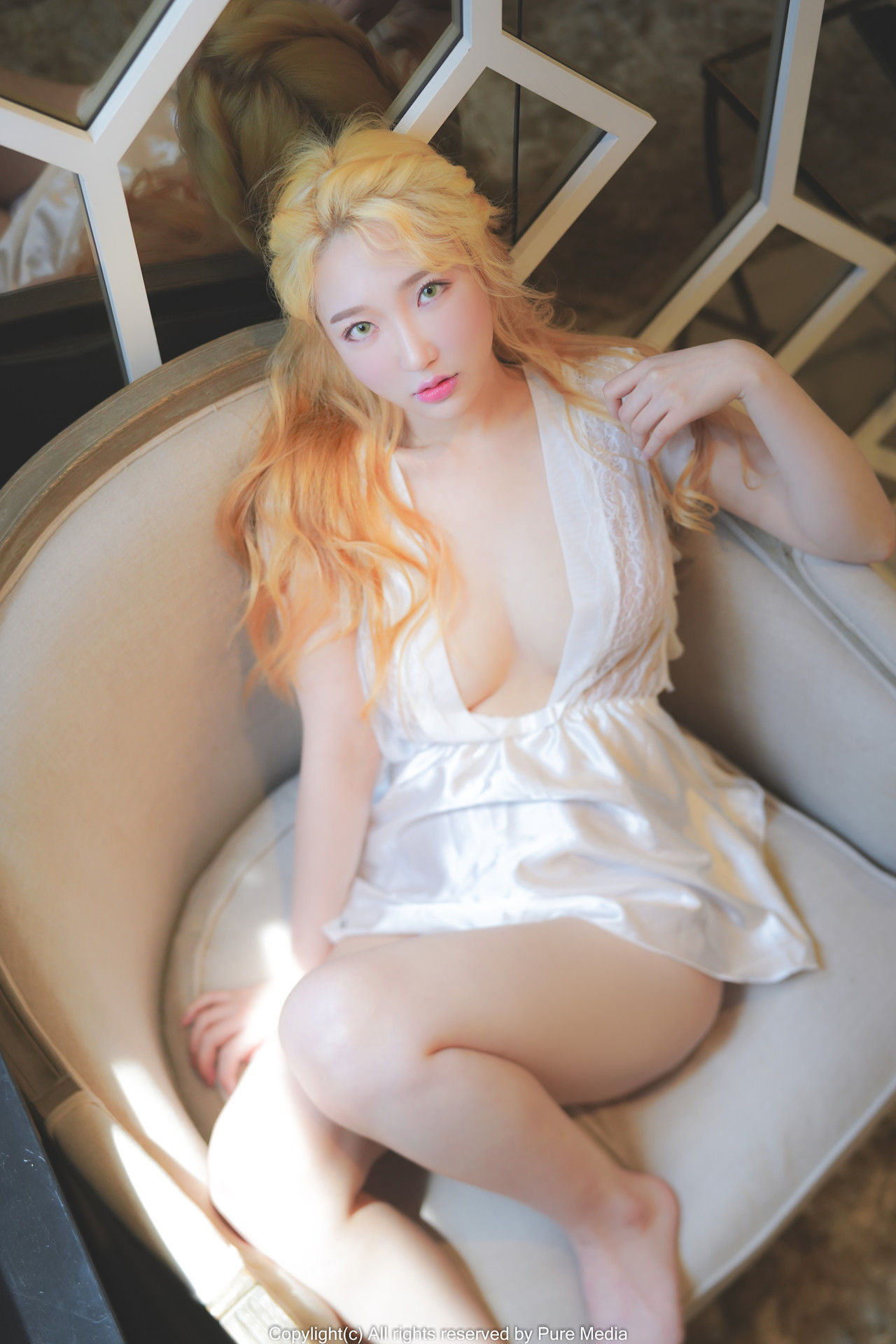 Son Yeeun 손예은, PURE MEDIA Vol.60 Photobook Set.01の写真 15