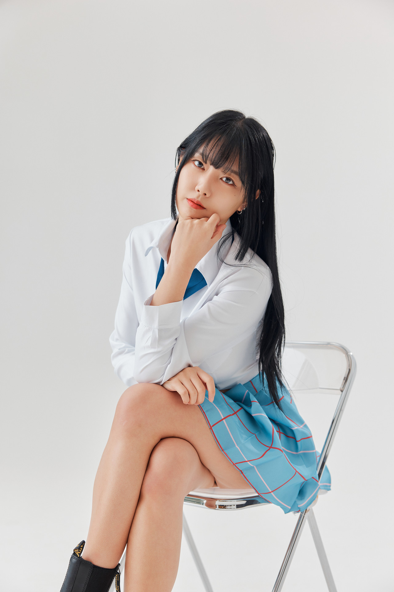 Kiki 키키, PhotoBook ‘Black Hair Marin ♥흑발 마린 키키♥’ Set.01の写真 12