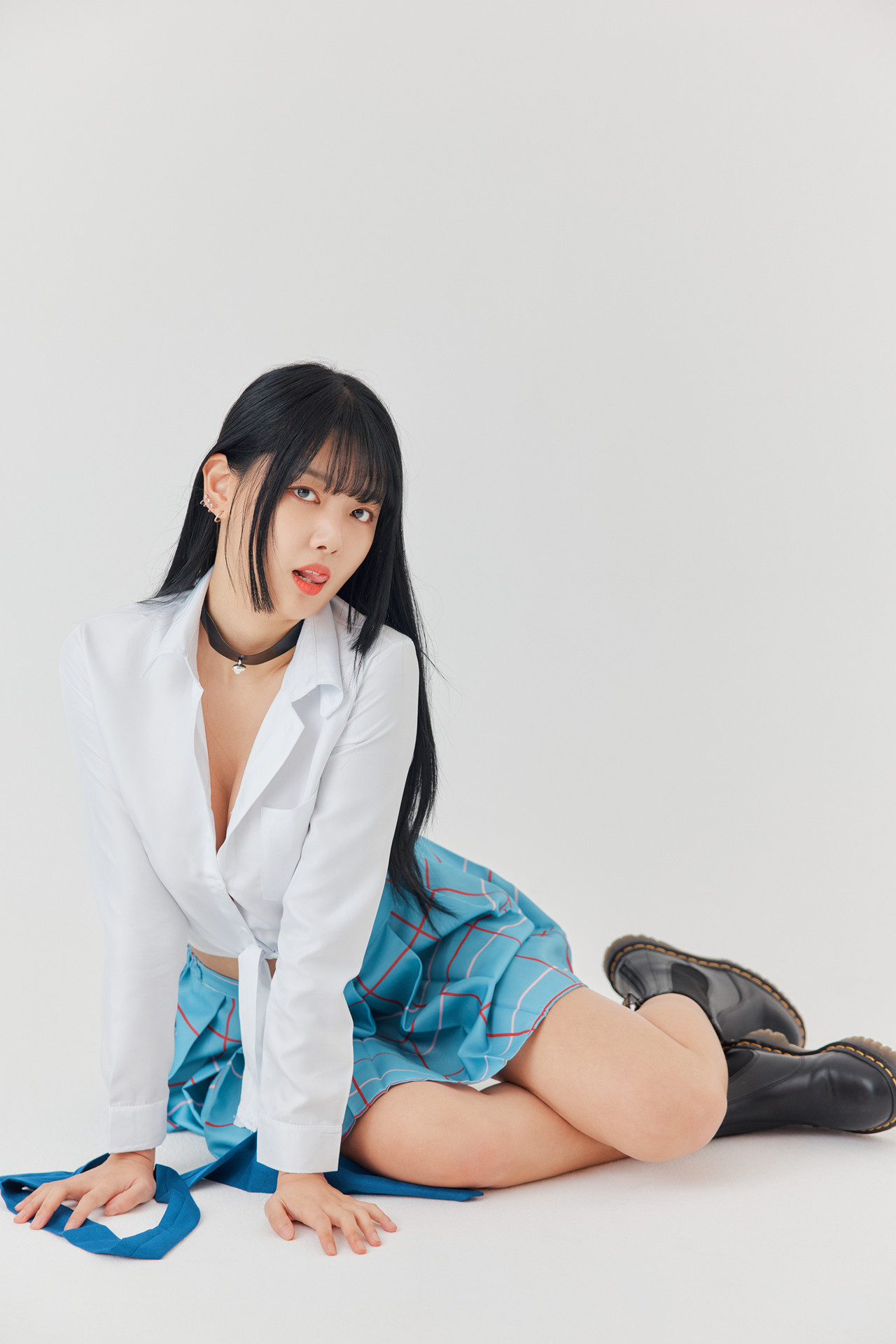 Kiki 키키, PhotoBook ‘Black Hair Marin ♥흑발 마린 키키♥’ Set.01の写真 37