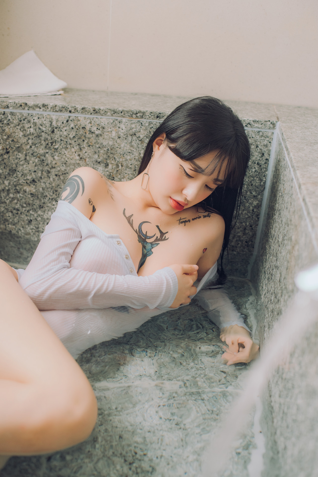 Seolhwa 설화, PURE MEDIA Vol.64 Photobook Set.02の写真 17