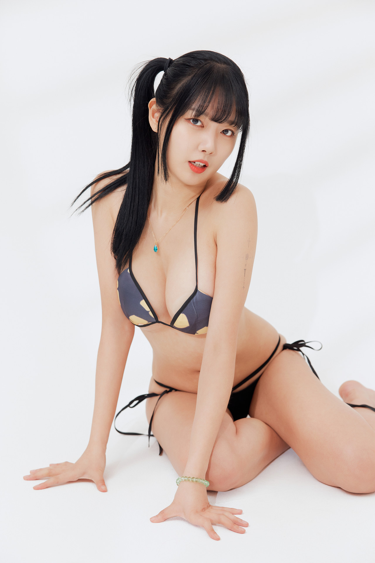 Kiki 키키, PhotoBook ‘Black Hair Marin ♥흑발 마린 키키♥’ Set.02の写真 16