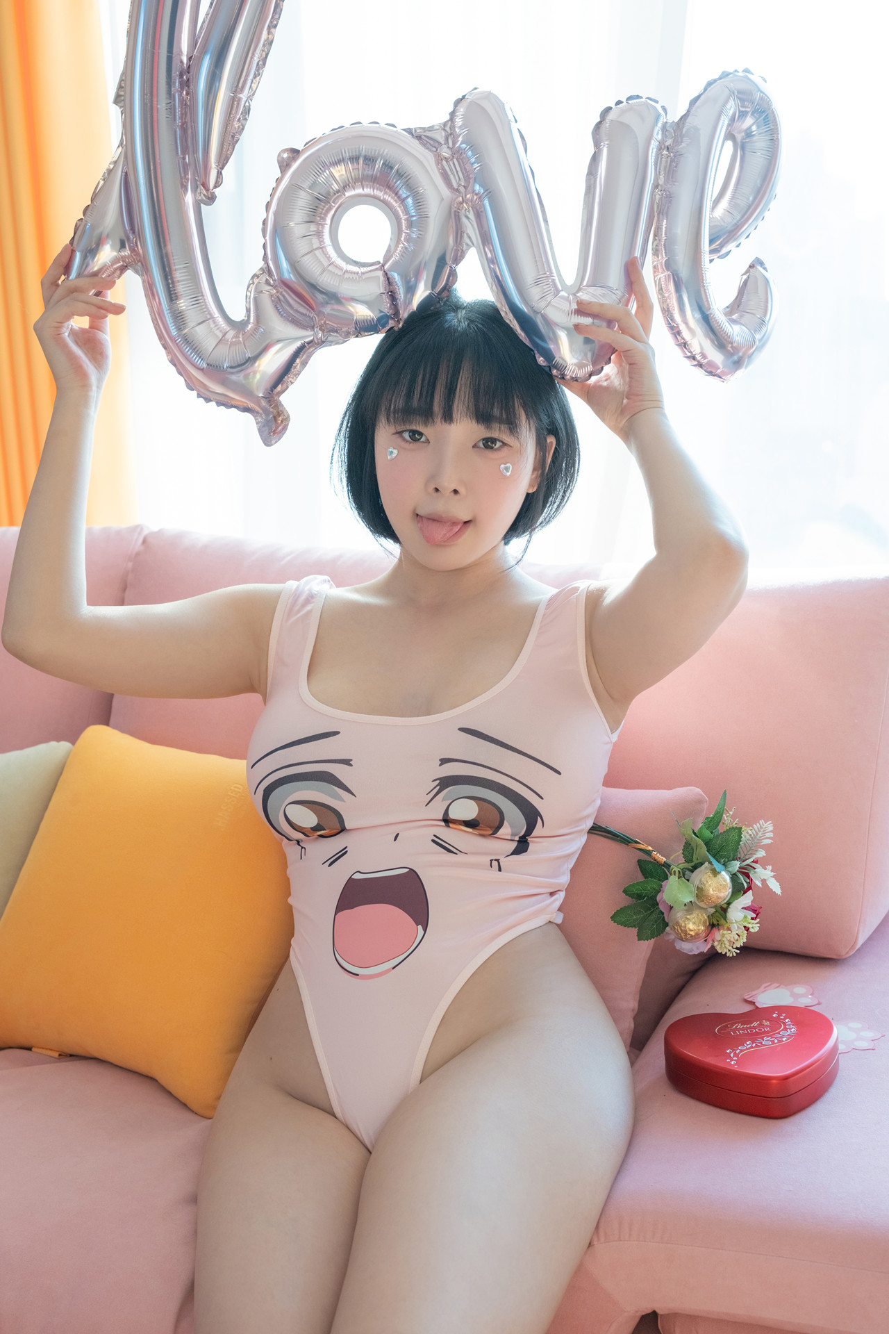 Kang Inkyung 강인경, Photobook ‘Valentine’の写真 4