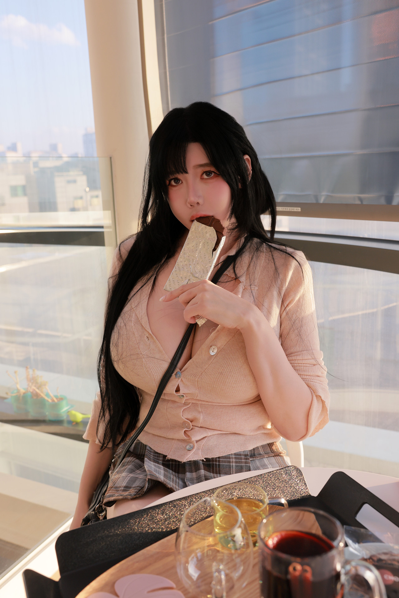 SUA 지수아, SWEETBOX ‘Say You Want to Eat’ Set.02の写真 4