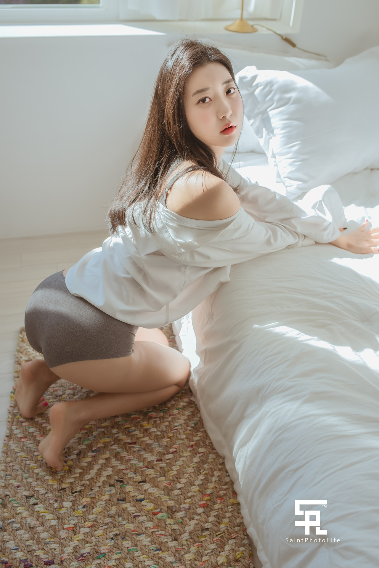 Shin Jae-Eun 신재은, Saint PhotoLife “Romance”の写真 6