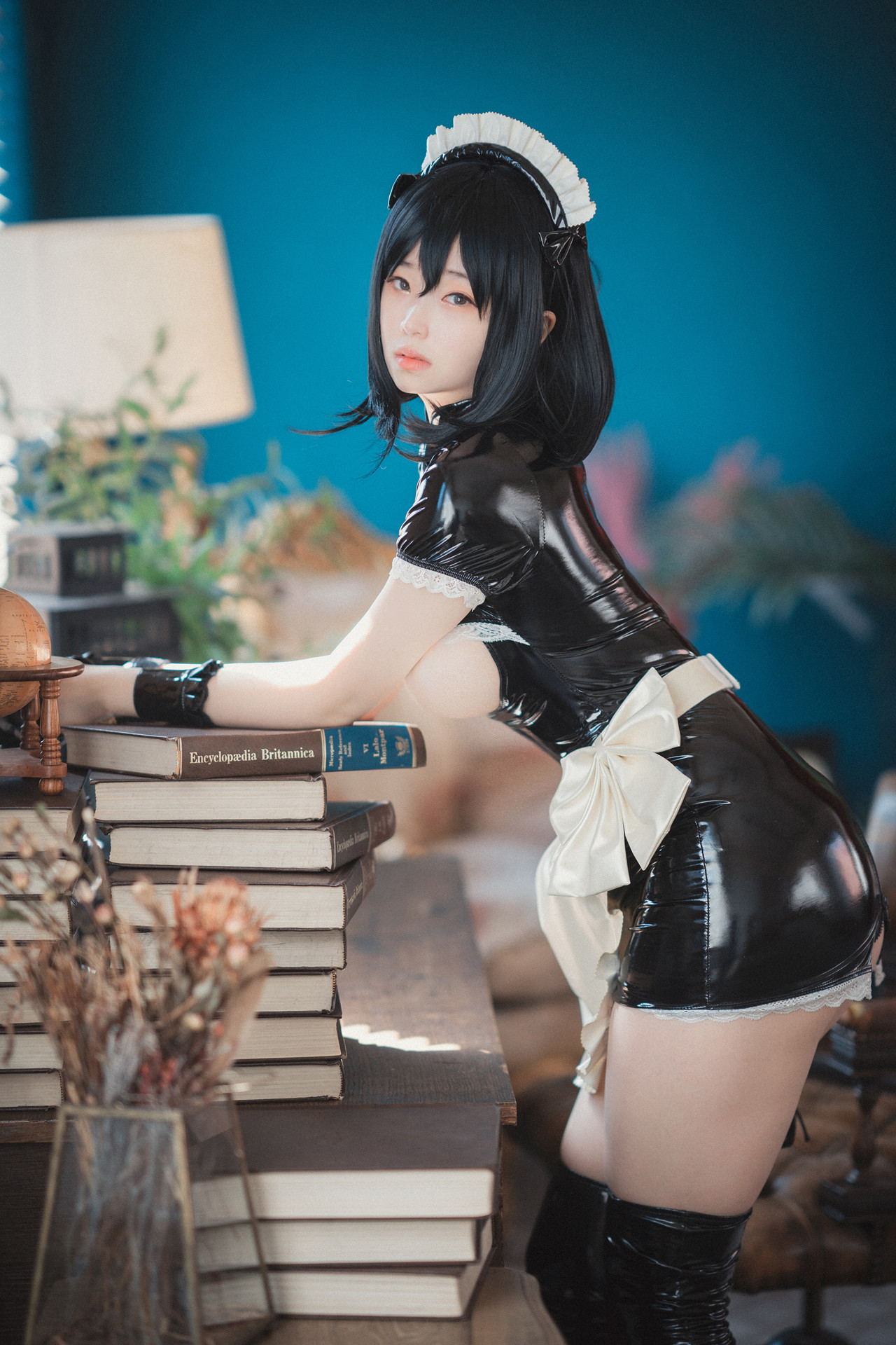 Bambi 밤비, DJAWA ‘Femme de Chambre en Latex’ Set.01の写真 4