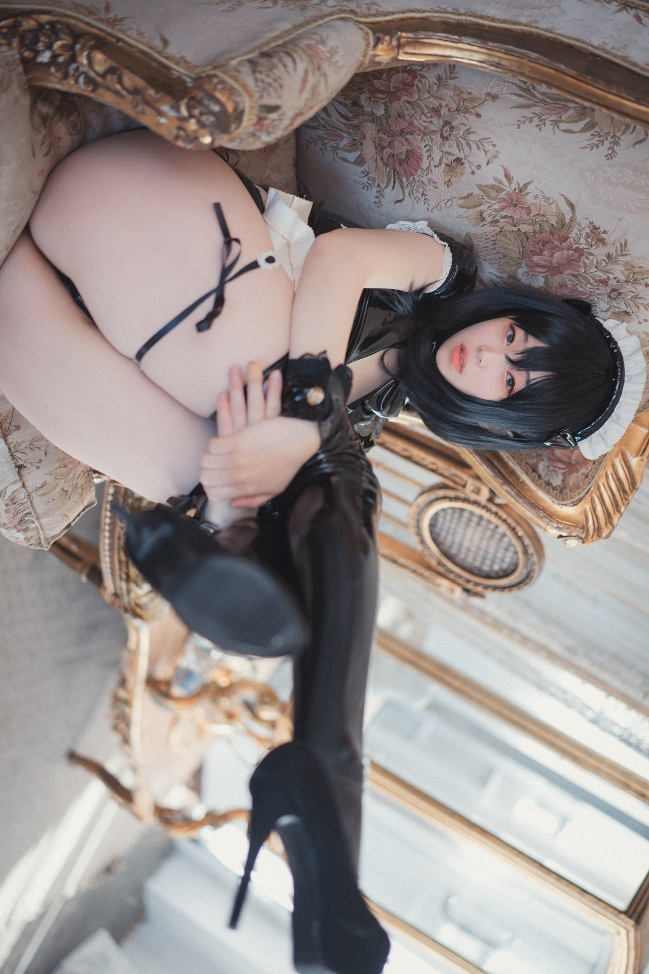 Bambi 밤비, DJAWA ‘Femme de Chambre en Latex’ Set.02の写真 4