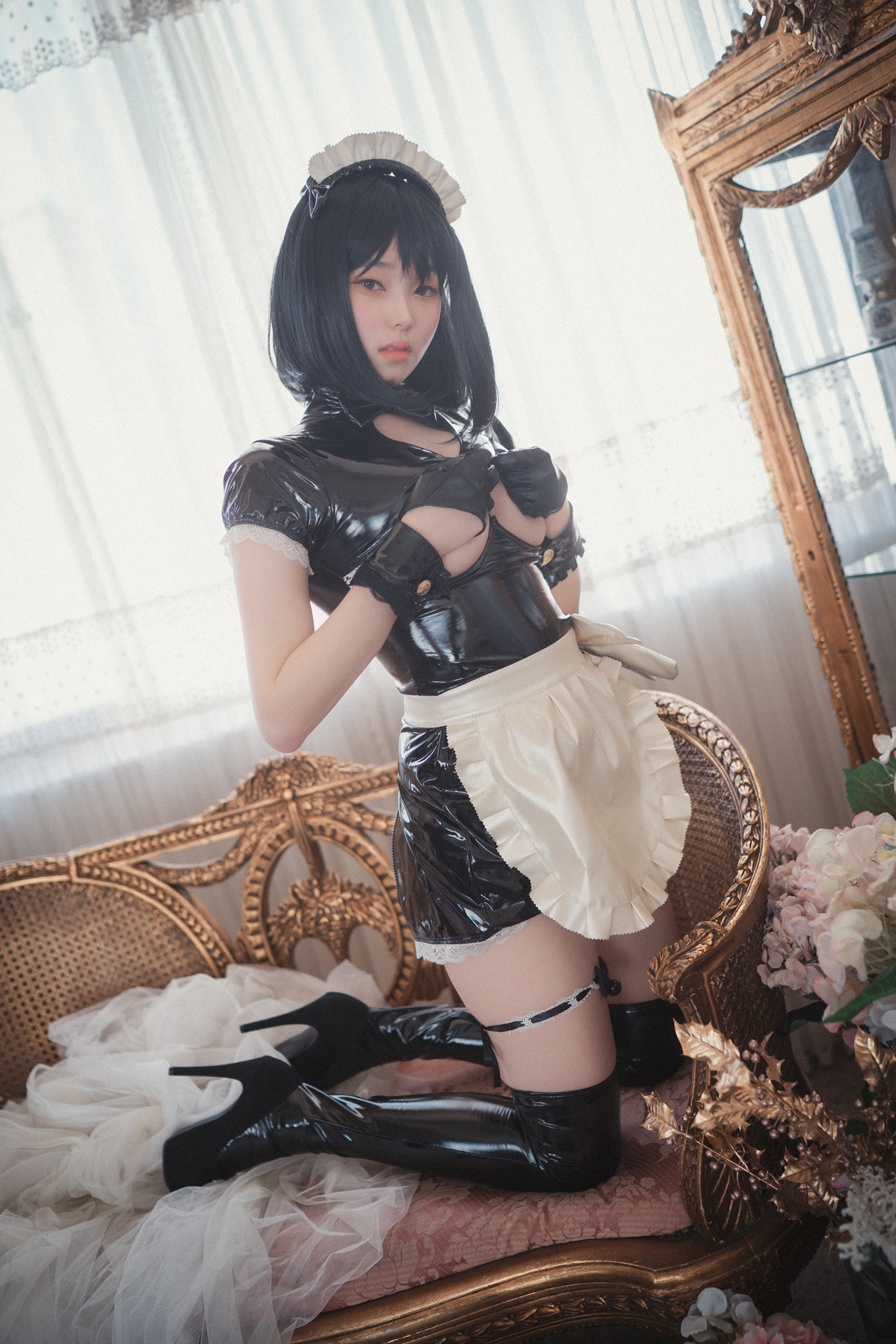 Bambi 밤비, DJAWA ‘Femme de Chambre en Latex’ Set.02の写真 33