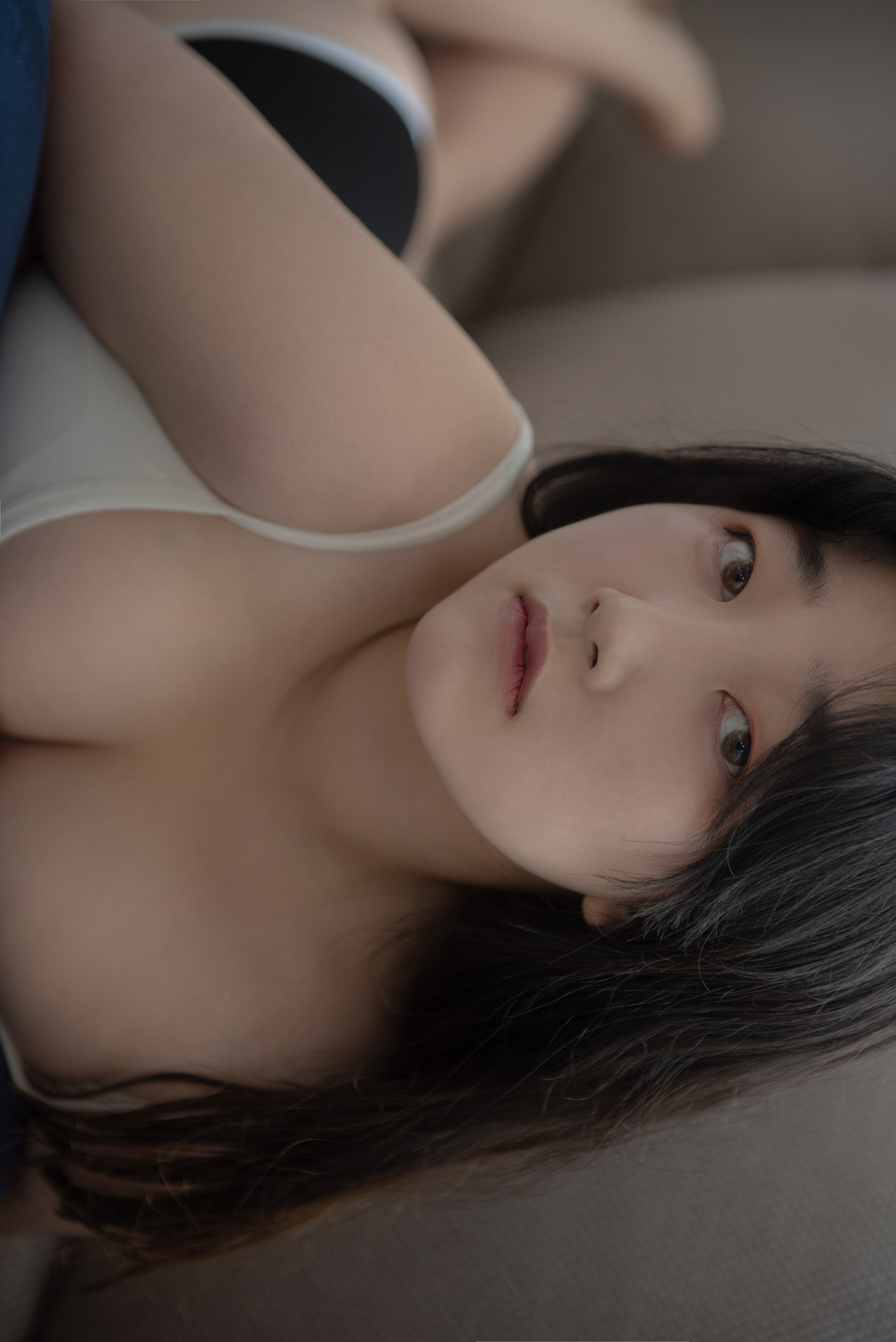 Soonjin 순진이, Photobook ‘Dolphin’の写真 21