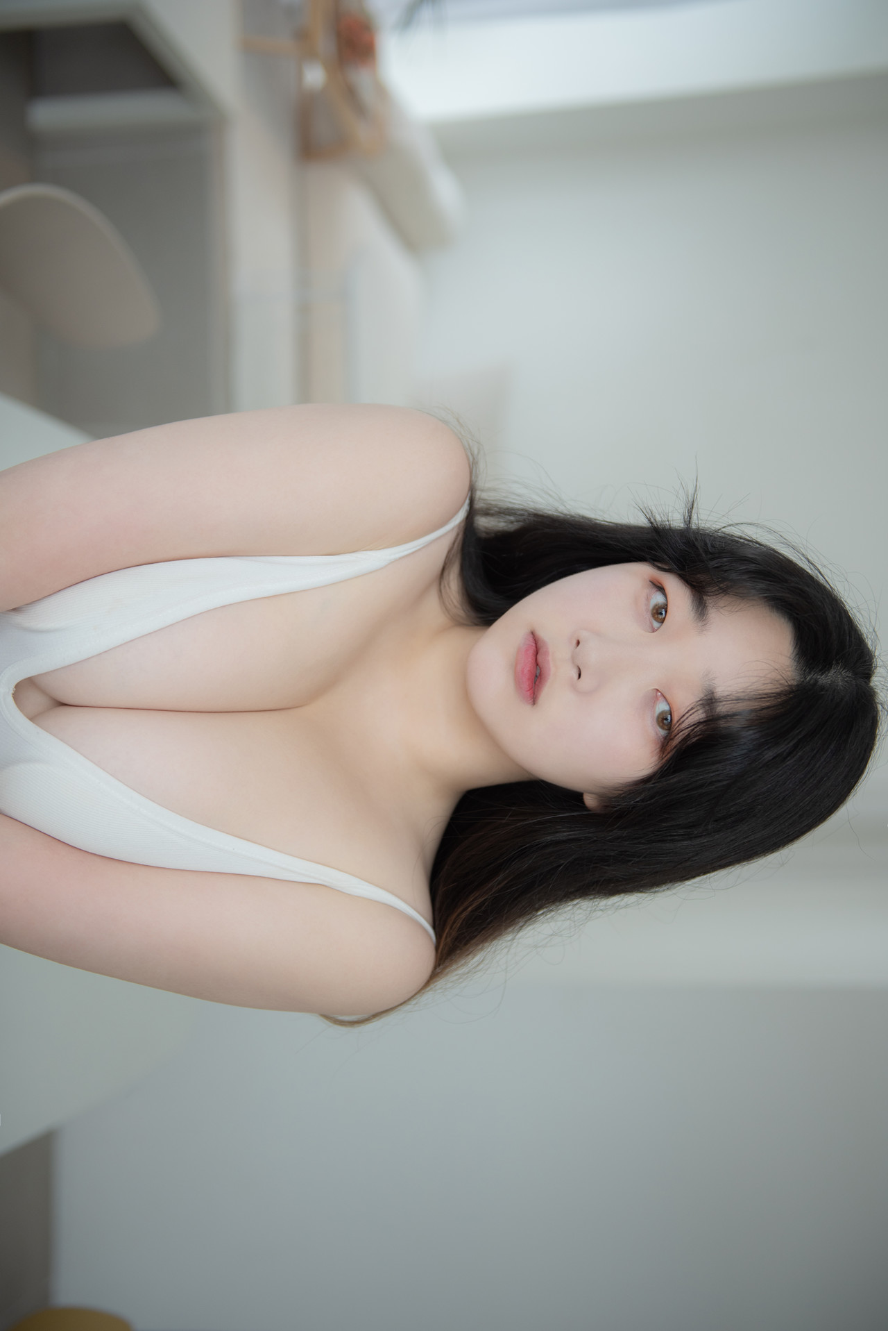 Soonjin 순진이, Photobook ‘Dolphin’の写真 32