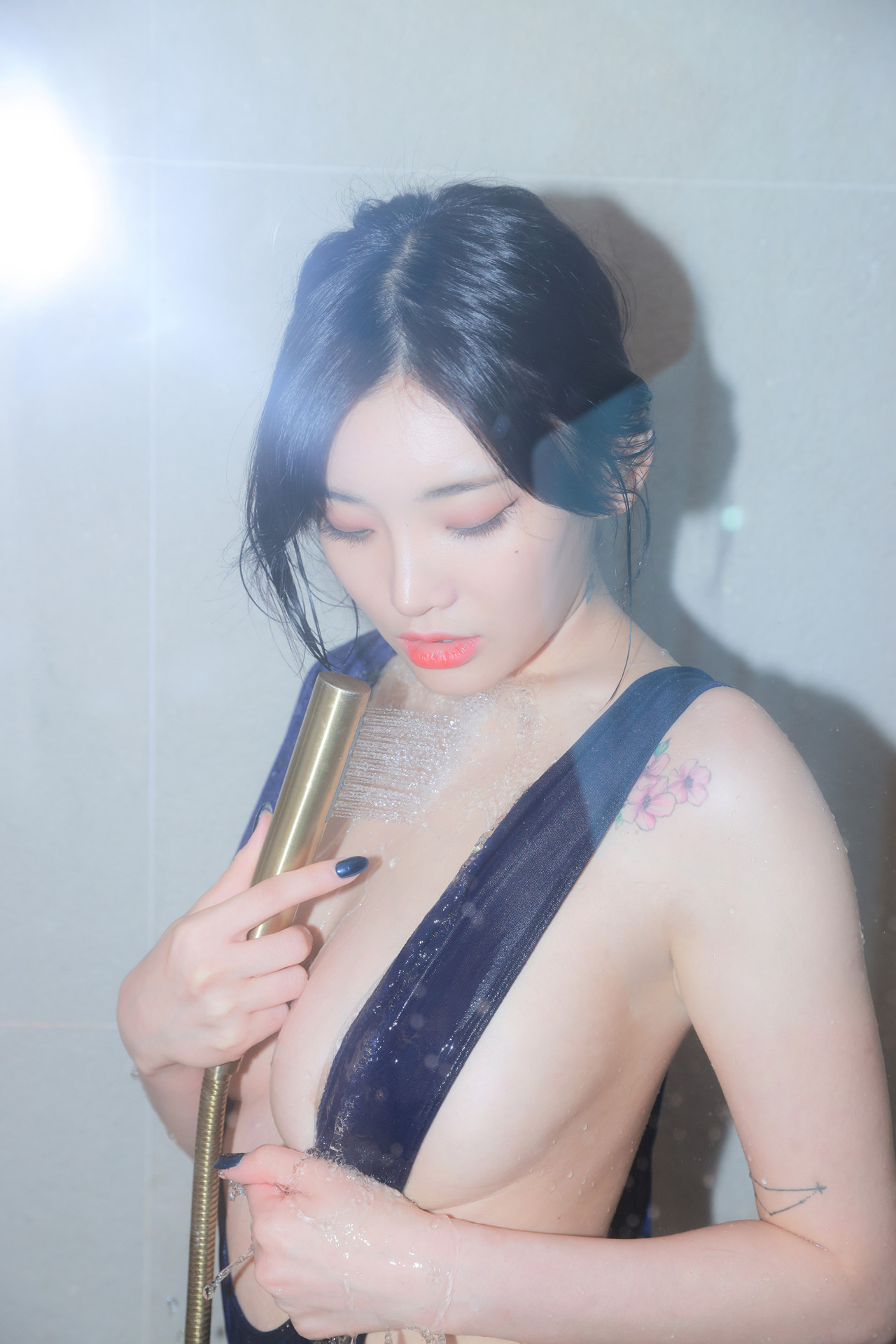 Sula 첼설아, Photobook ‘Navy Bodysuit’ Set.03の写真 11